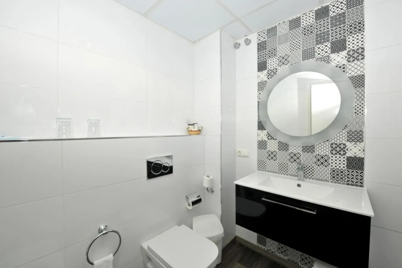 Bathroom in Hotel Salobreña Suites