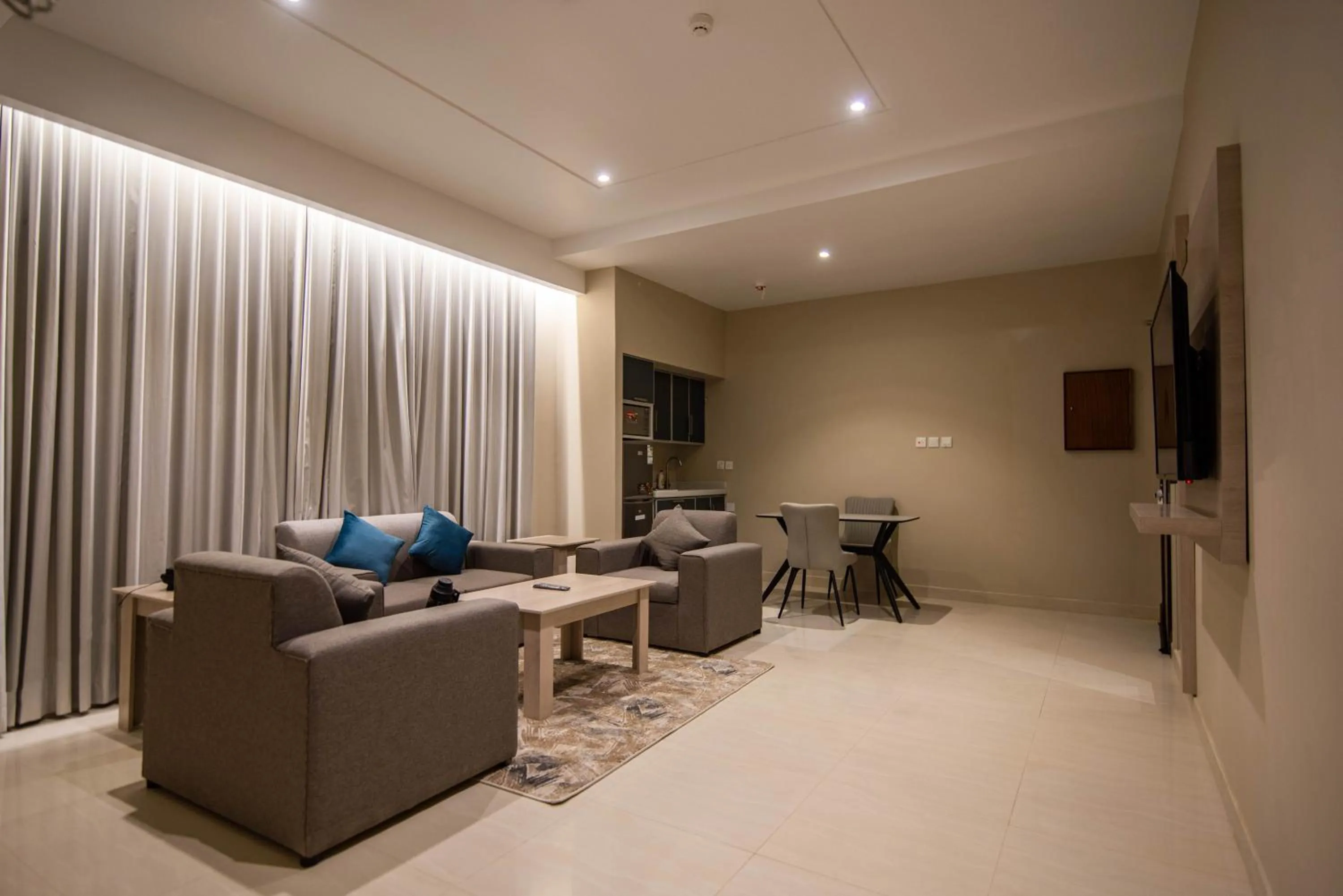 Seating area in Granada Palace Inn