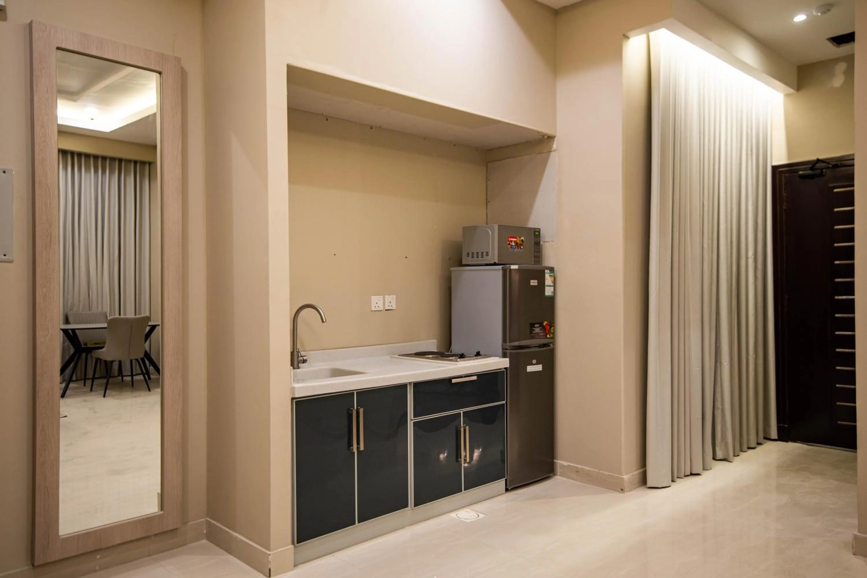 Kitchen or kitchenette in Granada Palace Inn