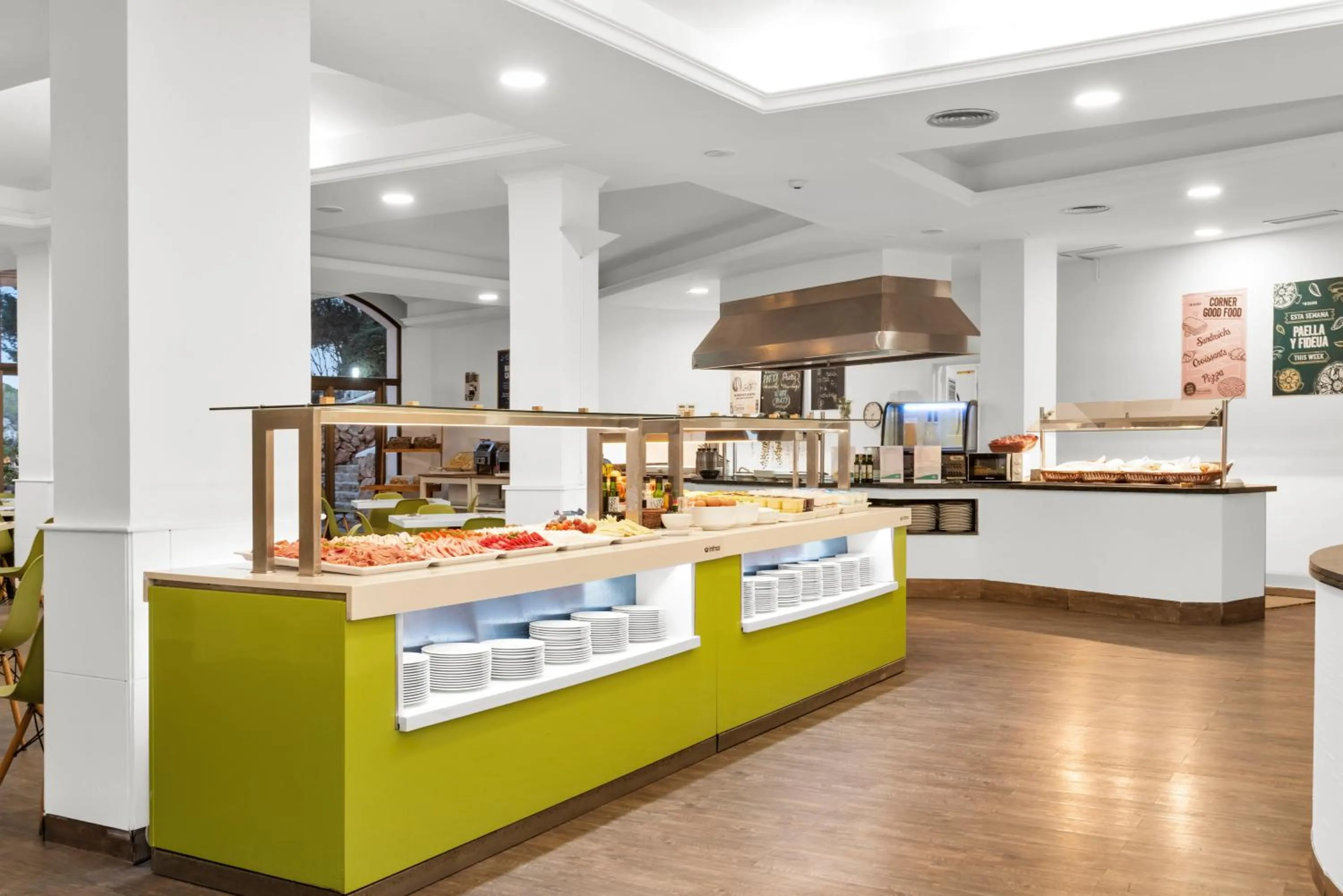 Restaurant/places to eat in Aparthotel Ona Cala Pi Club