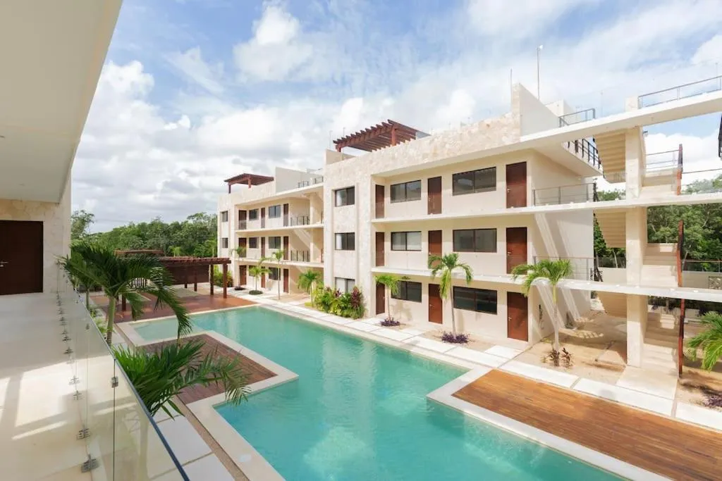 Swimming pool in ZAAZIL, JUNGLE VIEW & GREAT POOL 100MB FIBER WIFI!