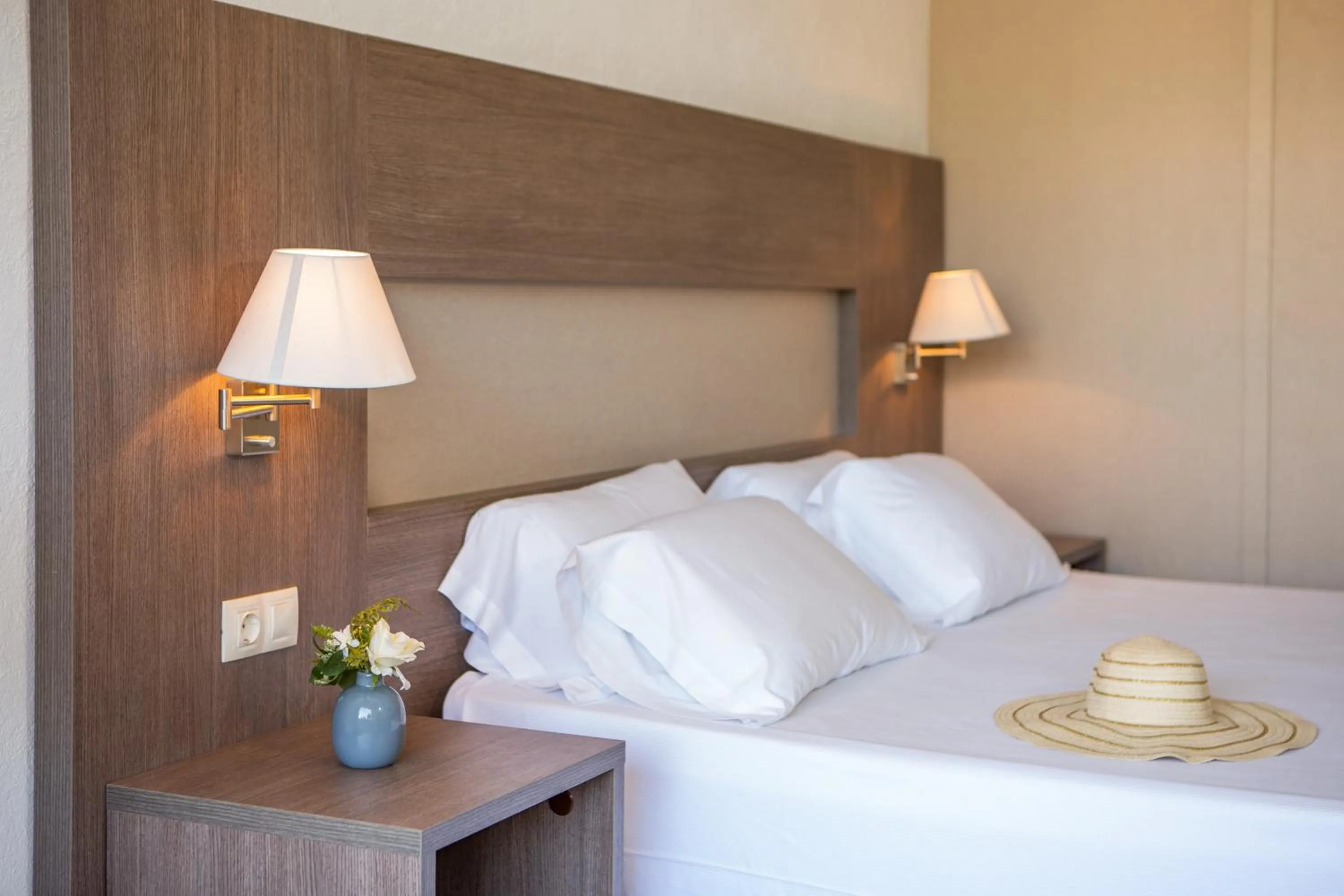 Bed in RVHotels Golf Costa Brava