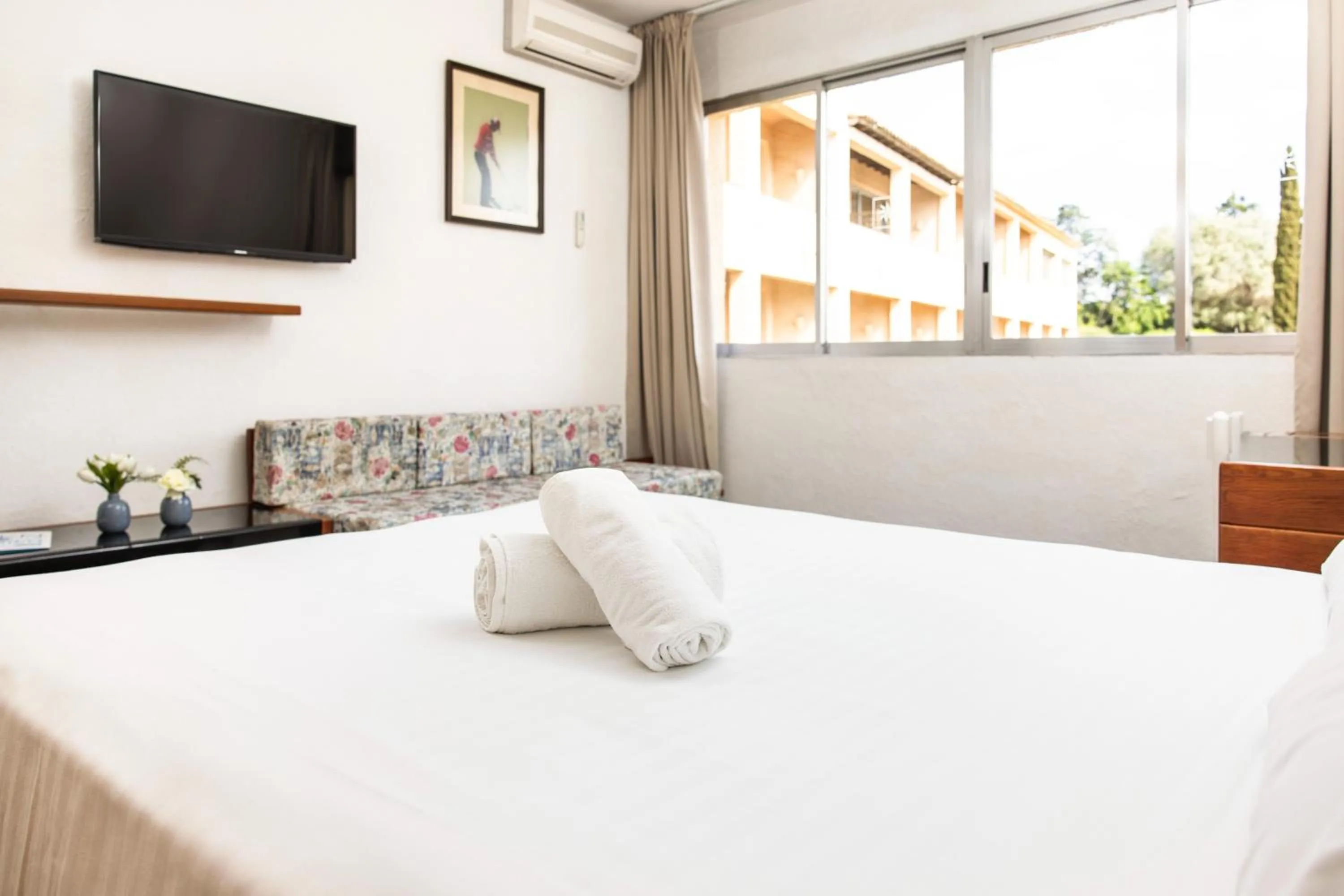 Bedroom, Bed in RVHotels Golf Costa Brava
