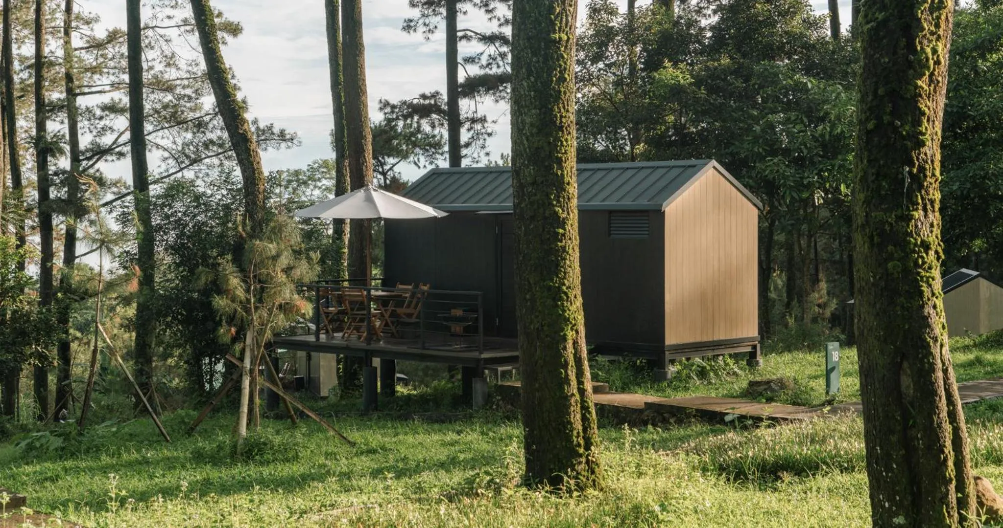 Property building in Bobocabin Pacet, Mojokerto