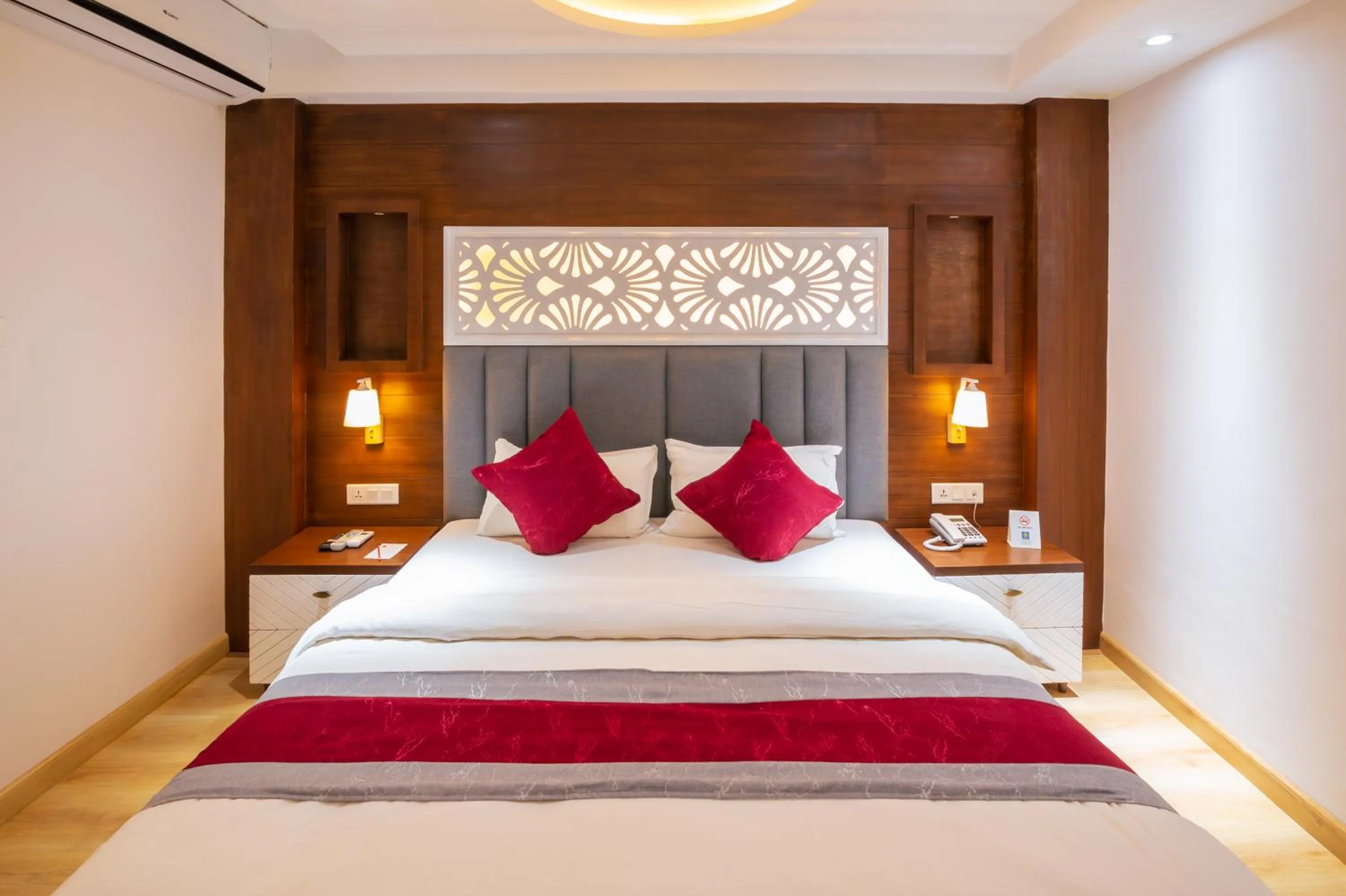 Bedroom, Bed in Hotel Ama-La, Thamel, Kathmandu