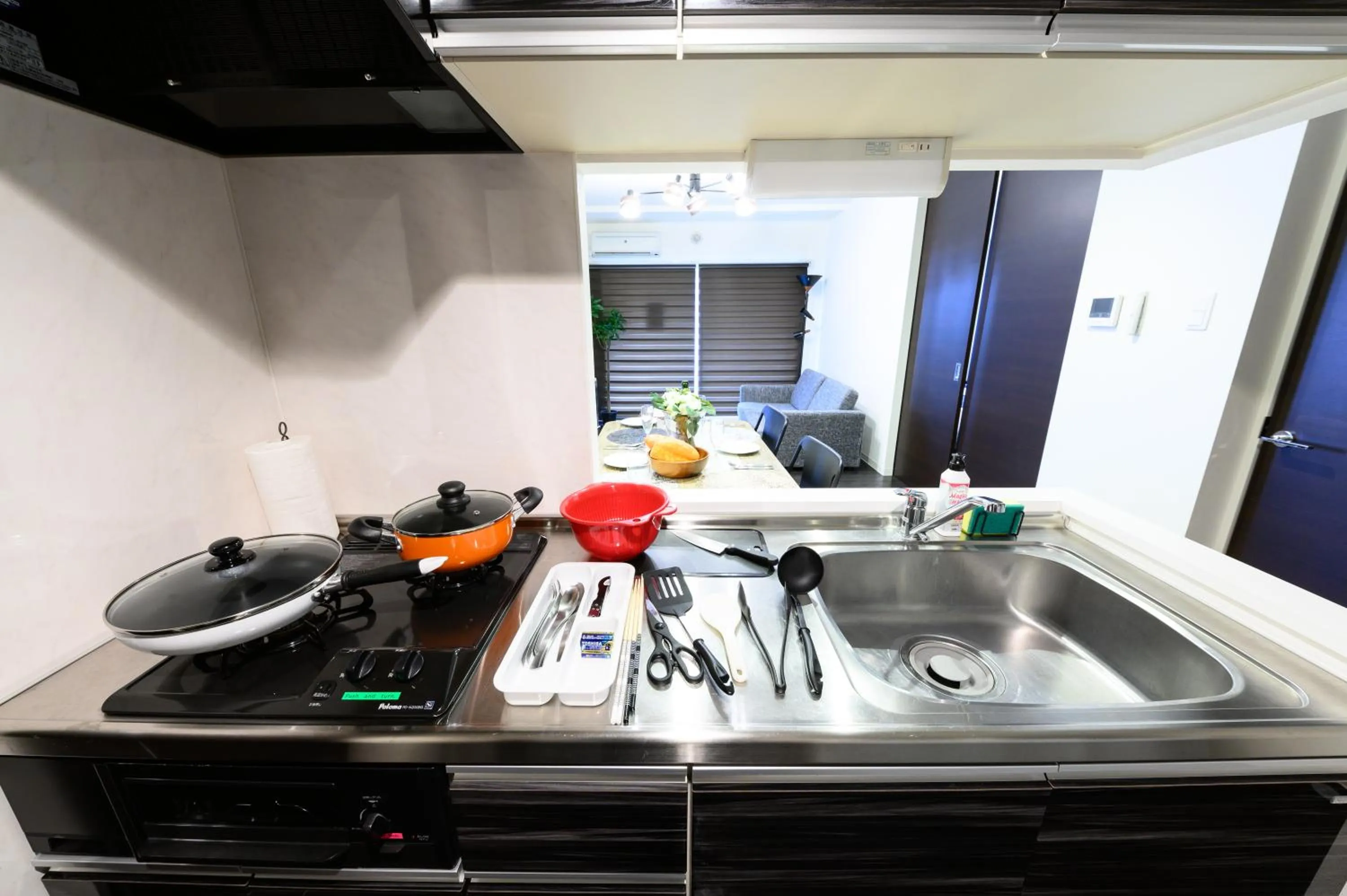 Kitchen or kitchenette in GLASS Yamahana EAST