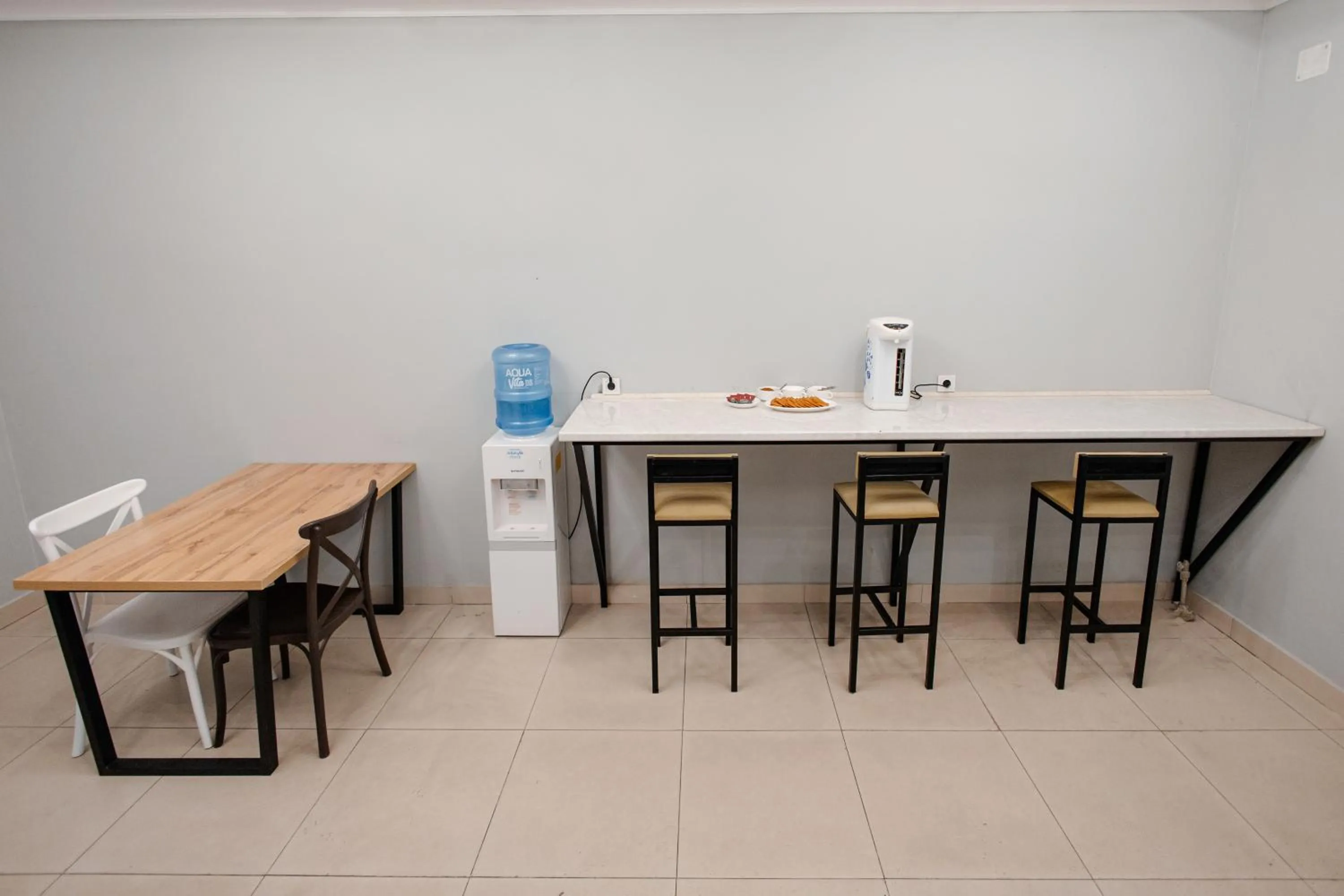 Kitchen or kitchenette in 281 Hostel