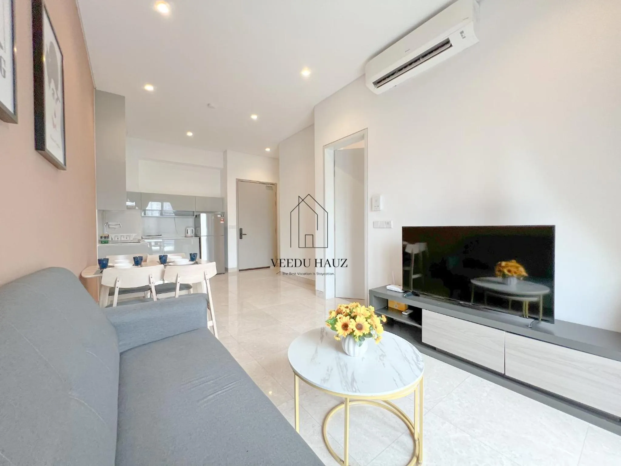 TV and multimedia in Lucentia Residences BBCC at Lalaport Kuala Lumpur by Veedu Hauz