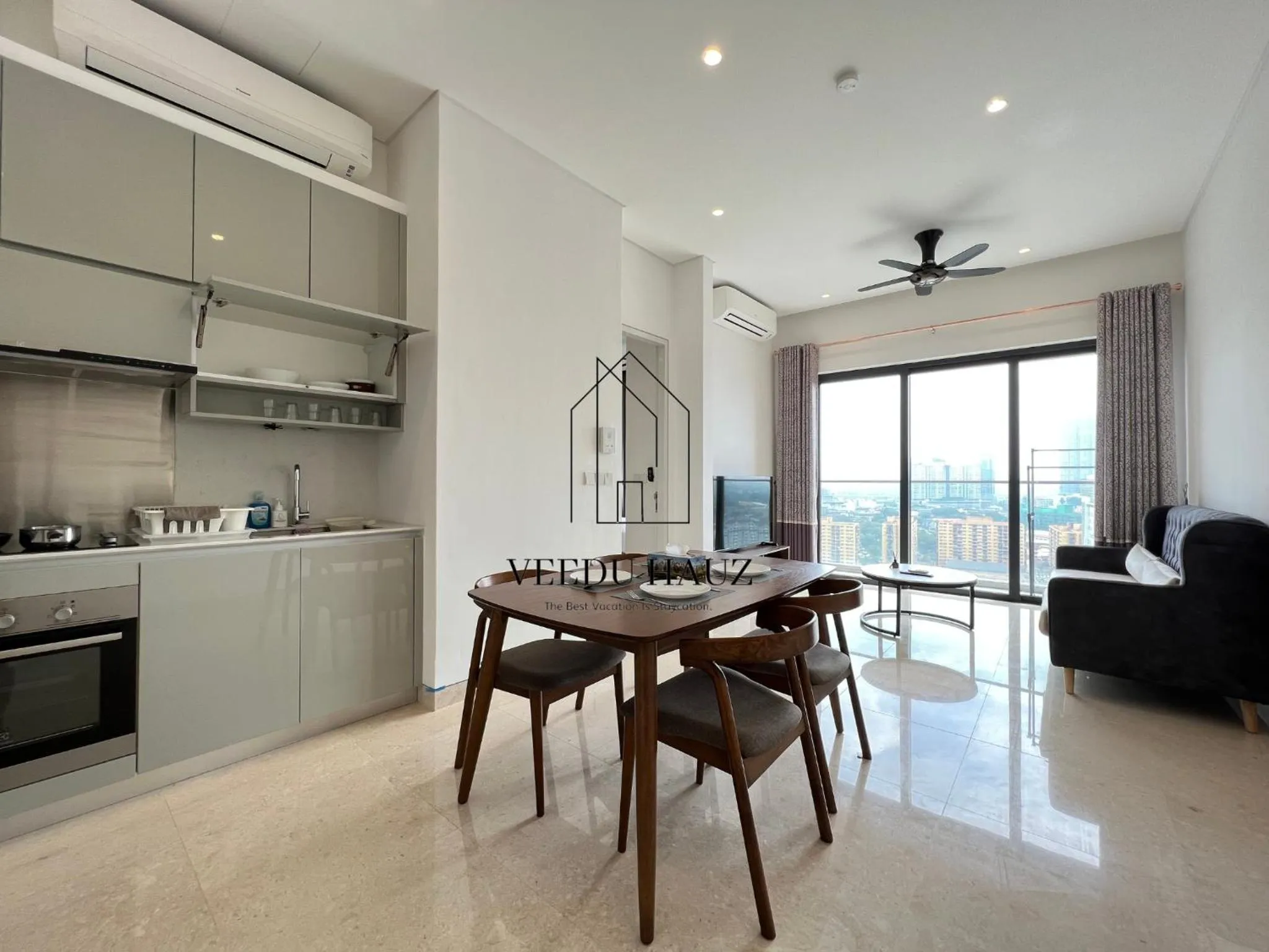 Kitchen or kitchenette in Lucentia Residences BBCC at Lalaport Kuala Lumpur by Veedu Hauz