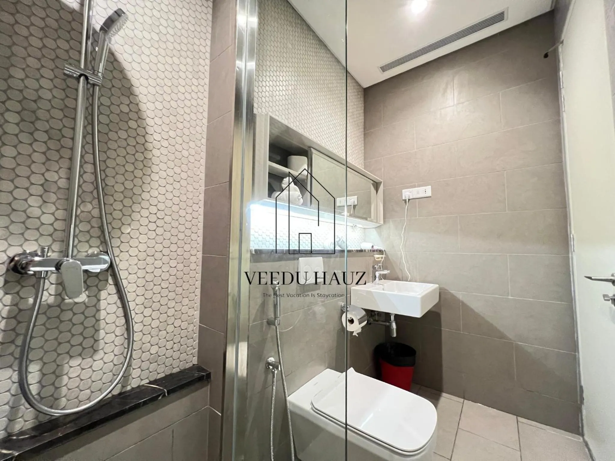 Shower in Lucentia Residences BBCC at Lalaport Kuala Lumpur by Veedu Hauz