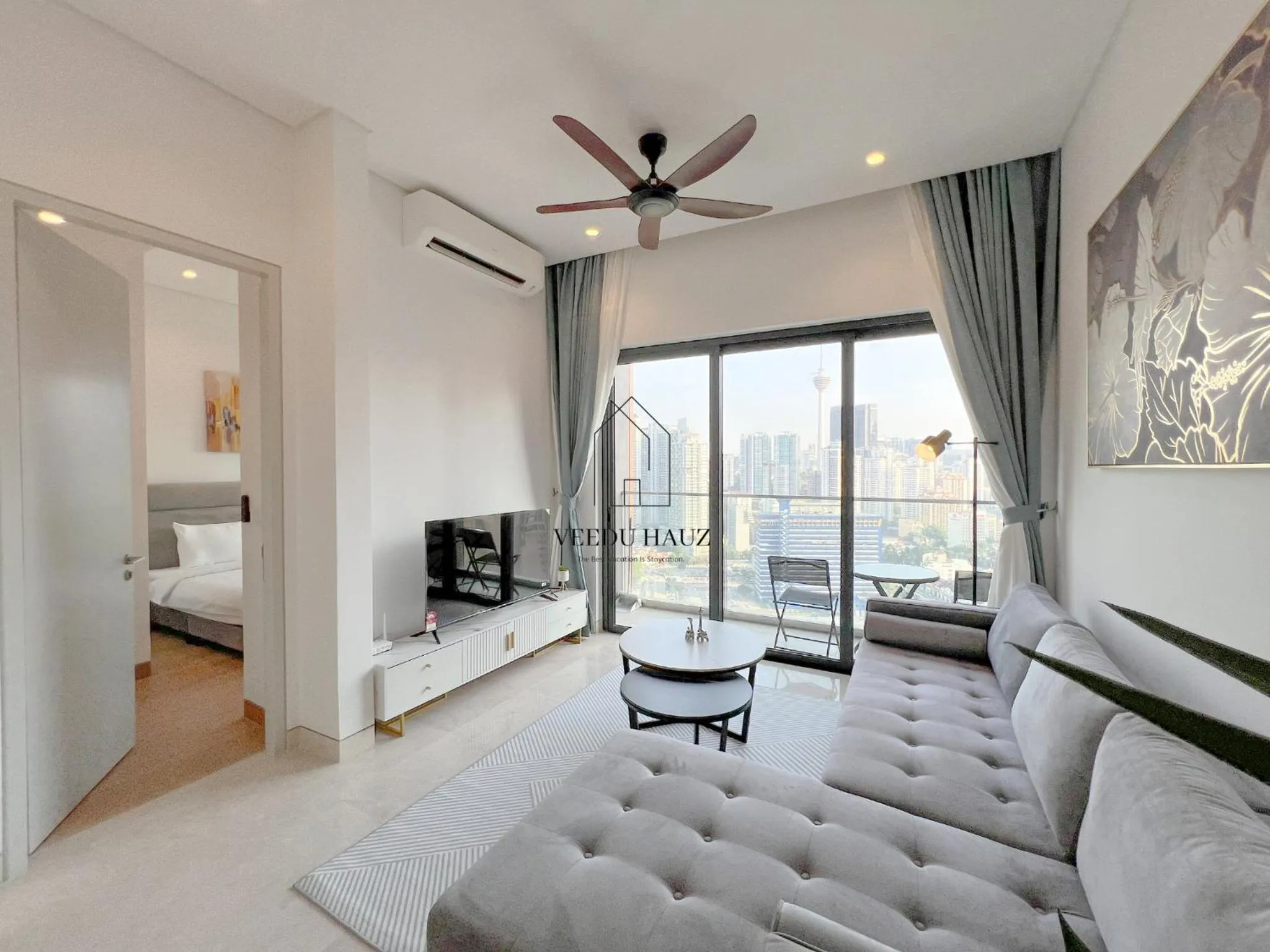 Living room, Bed in Lucentia Residences BBCC at Lalaport Kuala Lumpur by Veedu Hauz