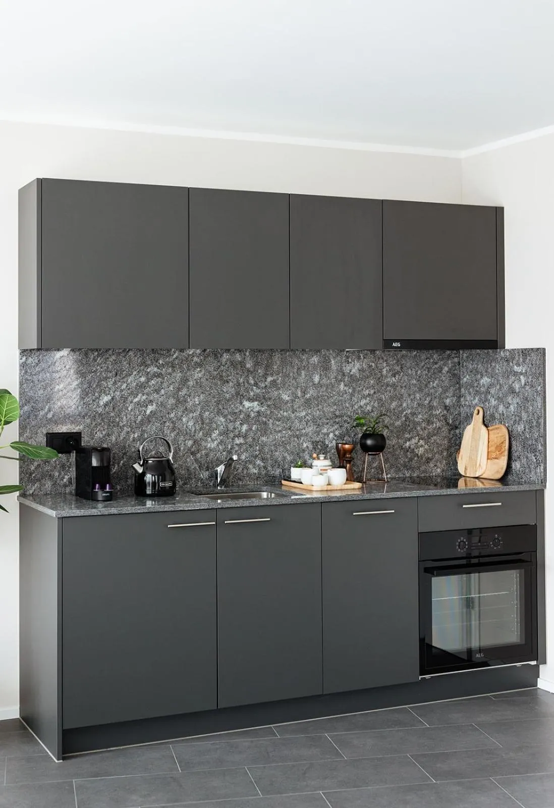 Kitchen or kitchenette in Lamira - Serviced Apartments