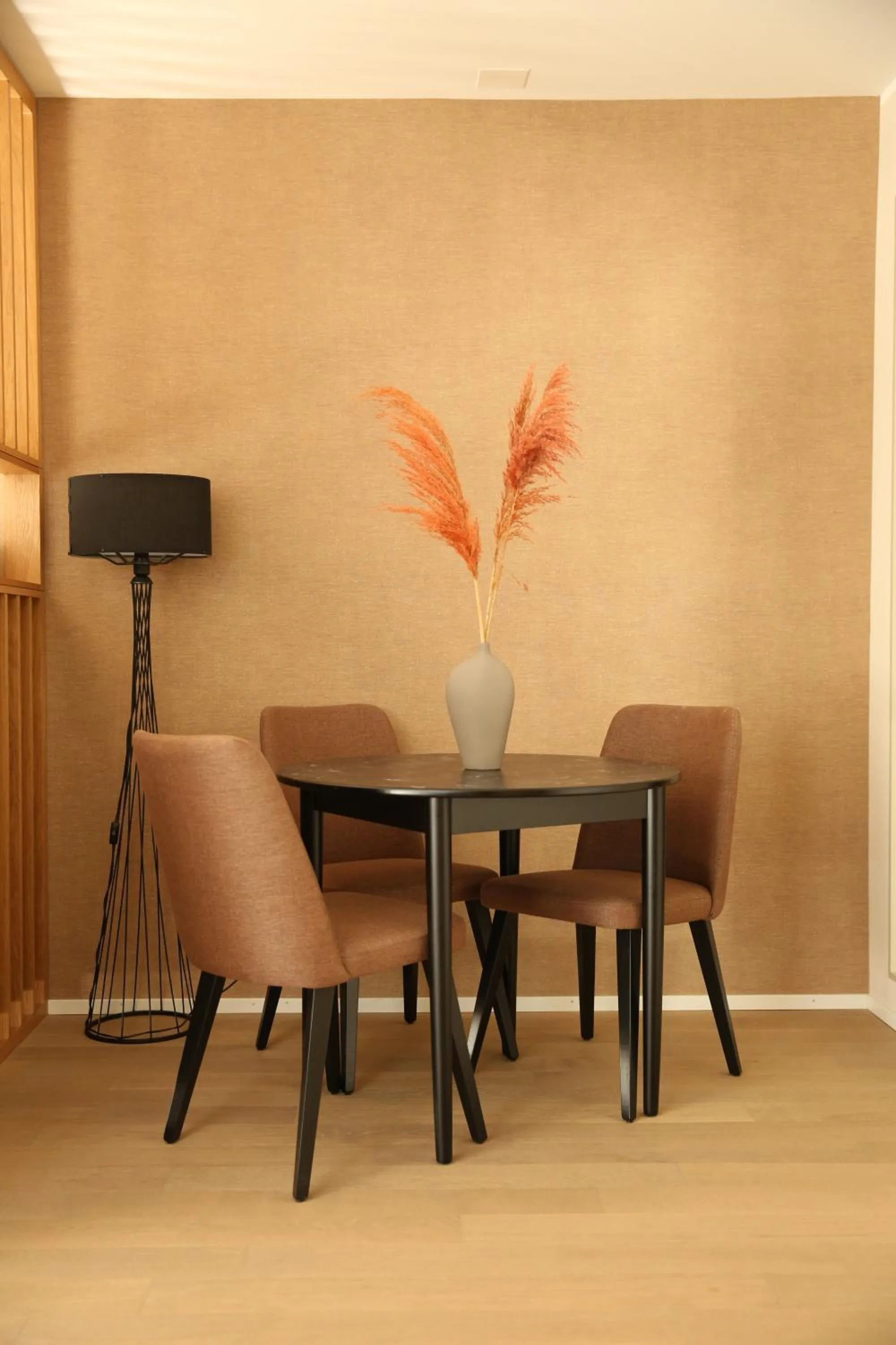 Dining area in Lamira - Serviced Apartments