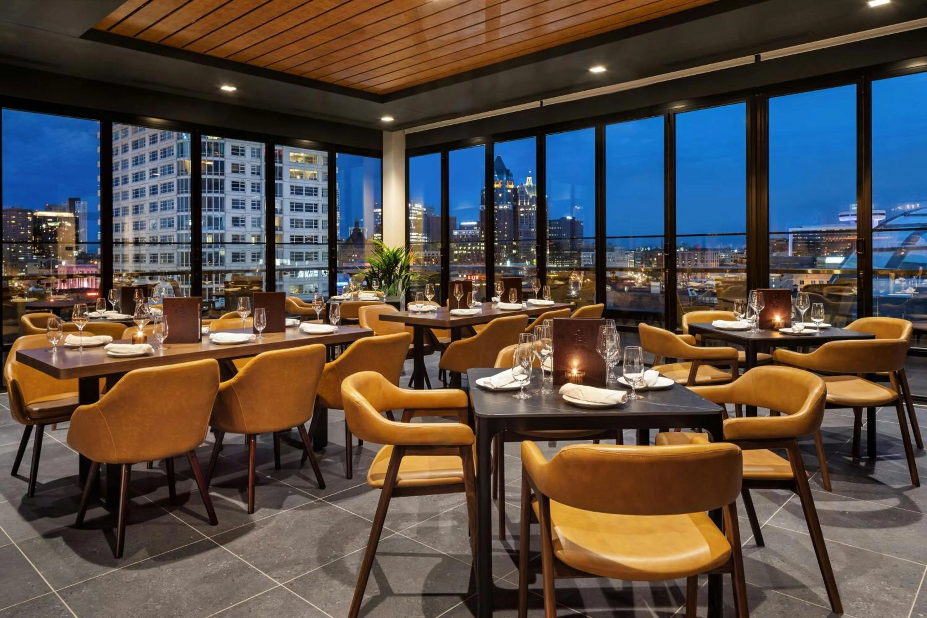 Restaurant/places to eat in The Trade, Autograph Collection