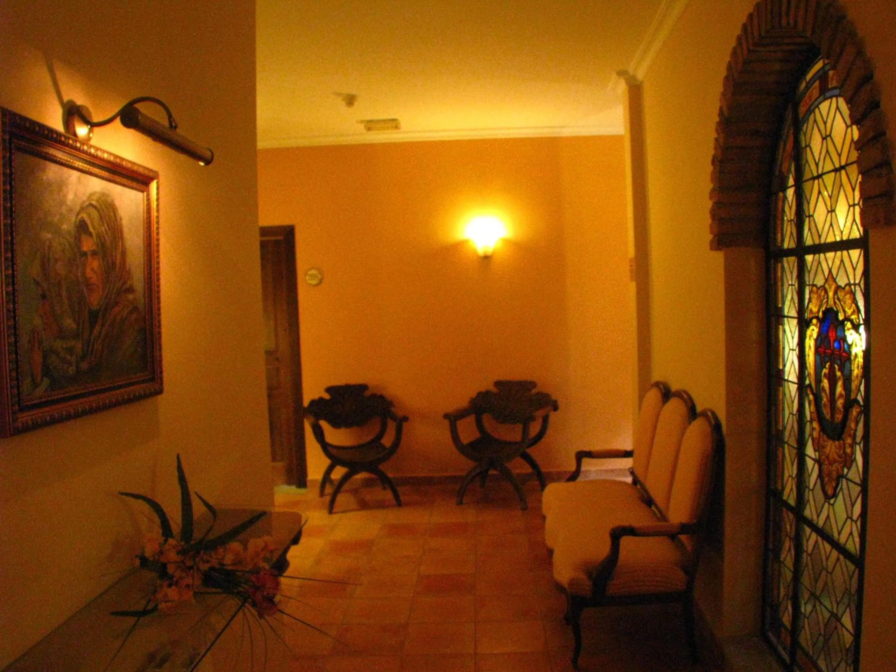 Decorative detail in Hotel Don Carlos Cáceres