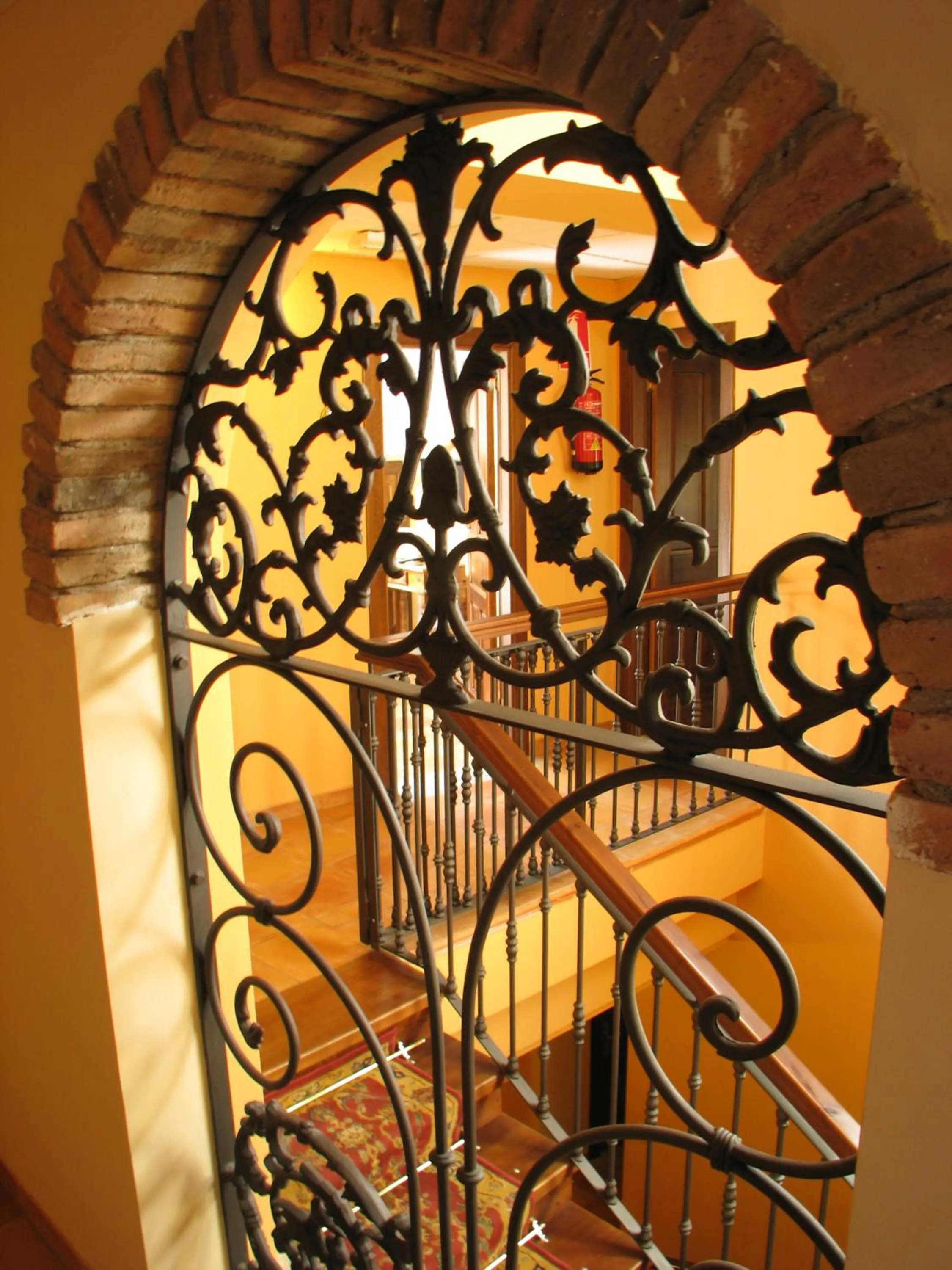 Decorative detail in Hotel Don Carlos Cáceres