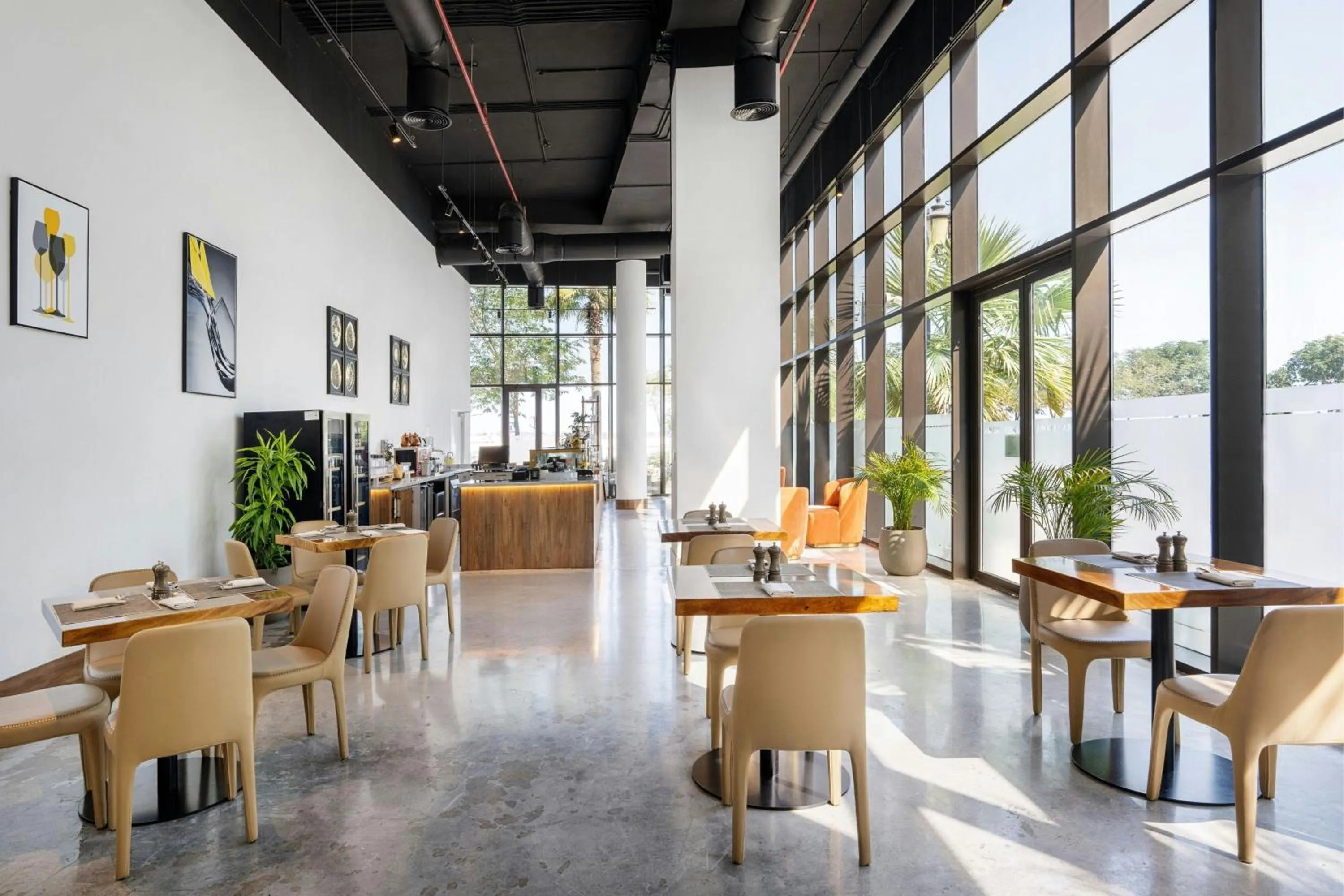 Lounge or bar in Agora, Doha, Autograph Collection