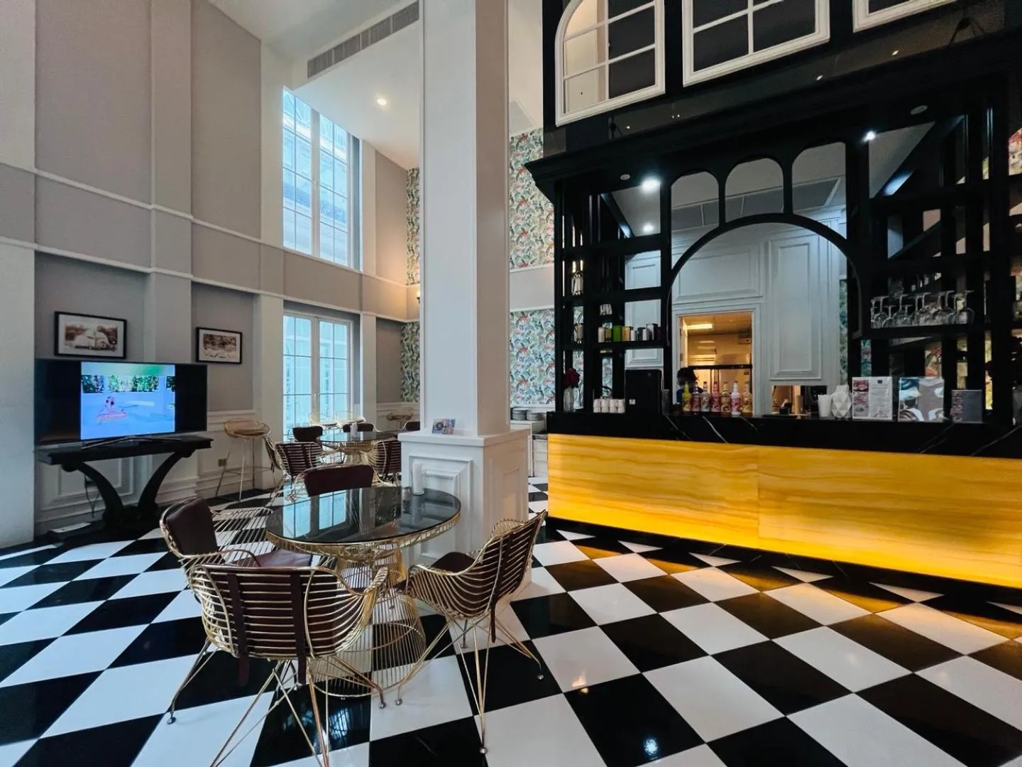 Restaurant/places to eat in FLORIDA GARDEN PATTAYA