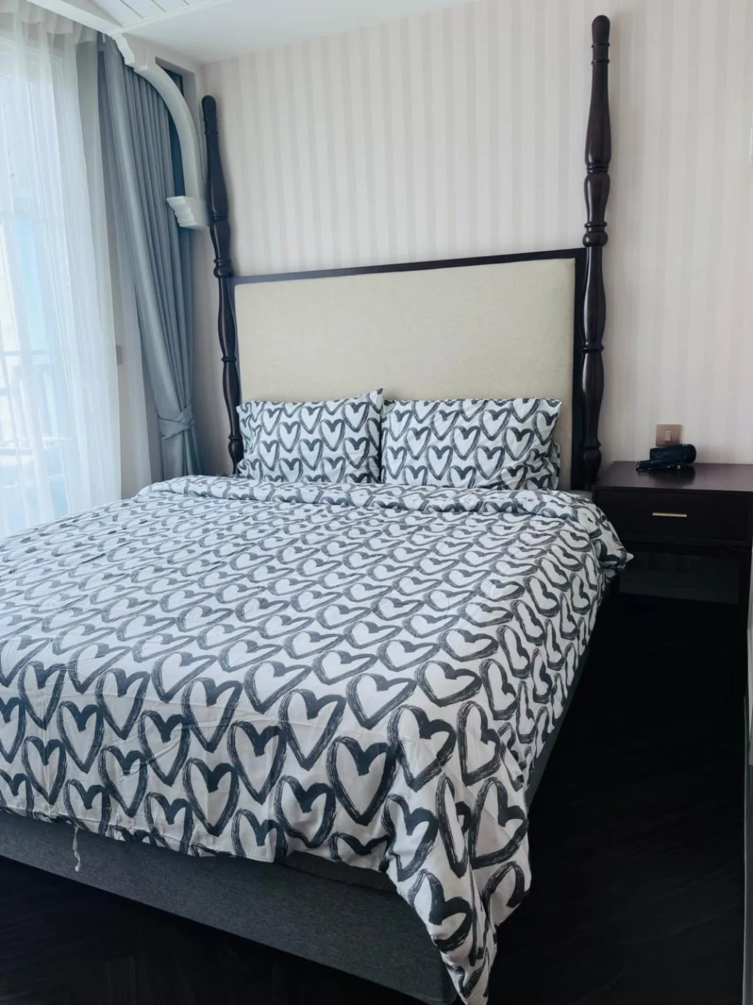 Bed in FLORIDA GARDEN PATTAYA