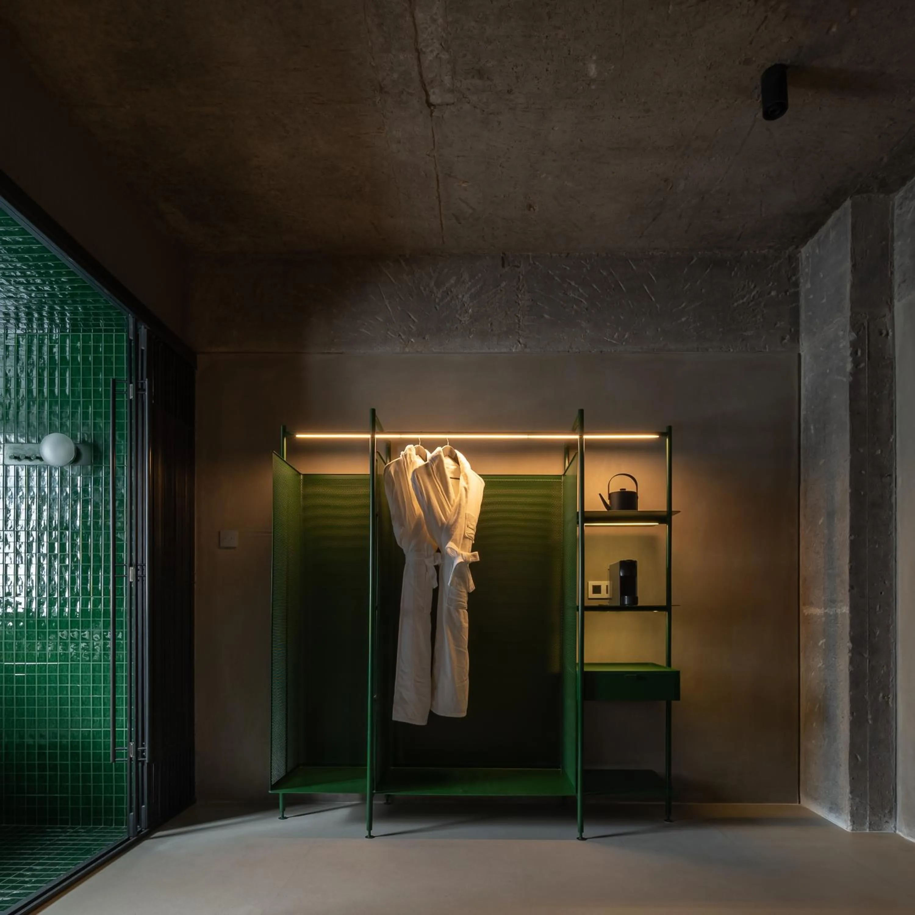 wardrobe in Jiangnan House Nantou