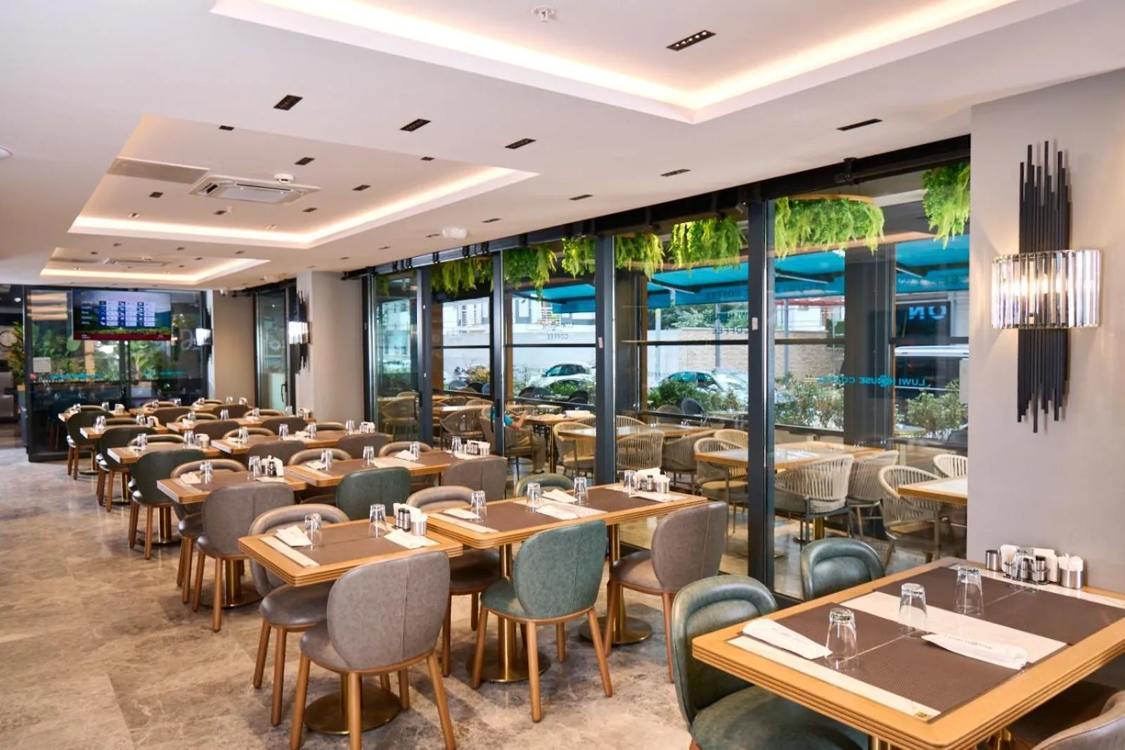 Restaurant/places to eat in Livinton İstanbul Ataşehir