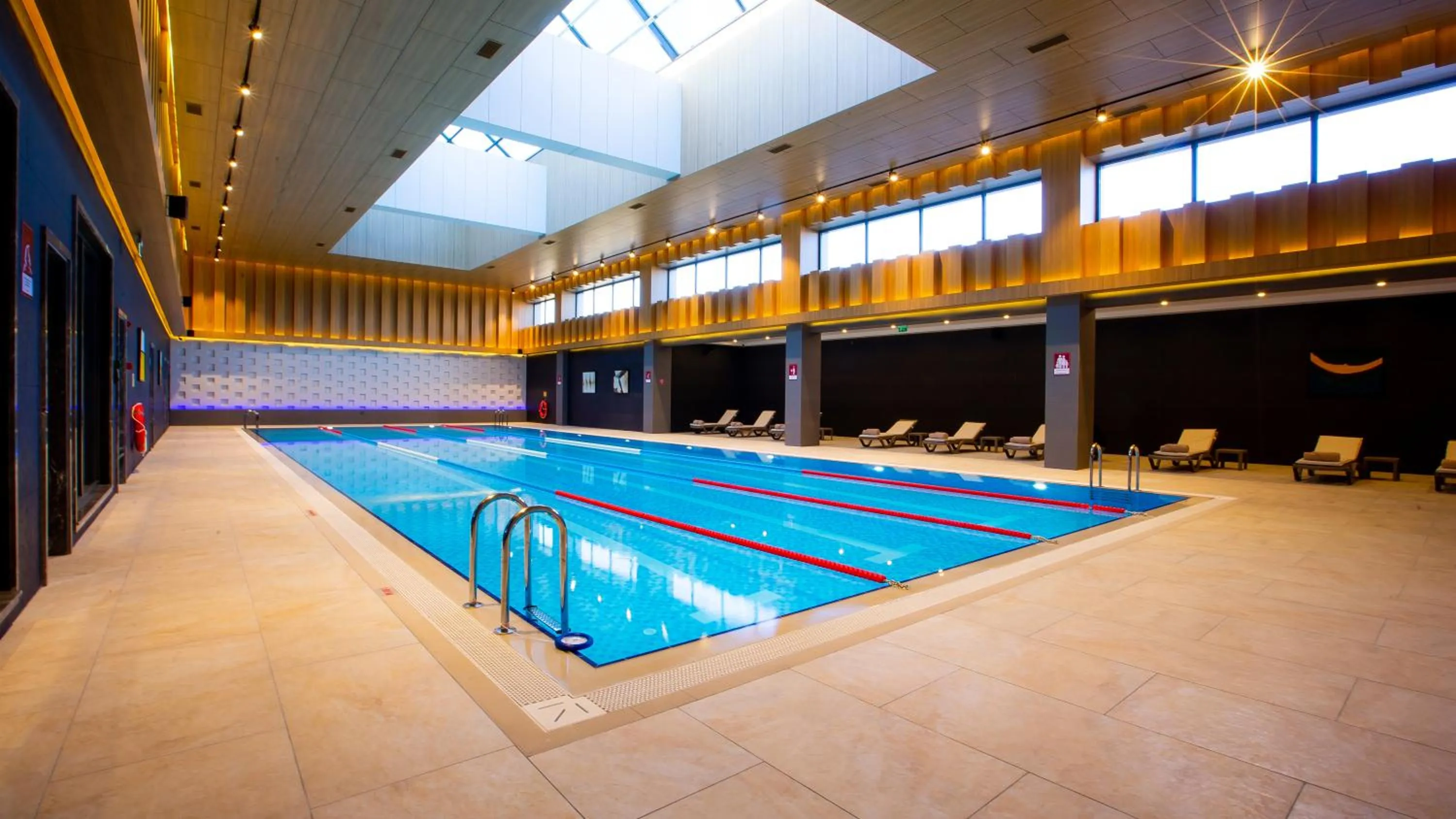 Swimming pool in Wyndham Garden Baku