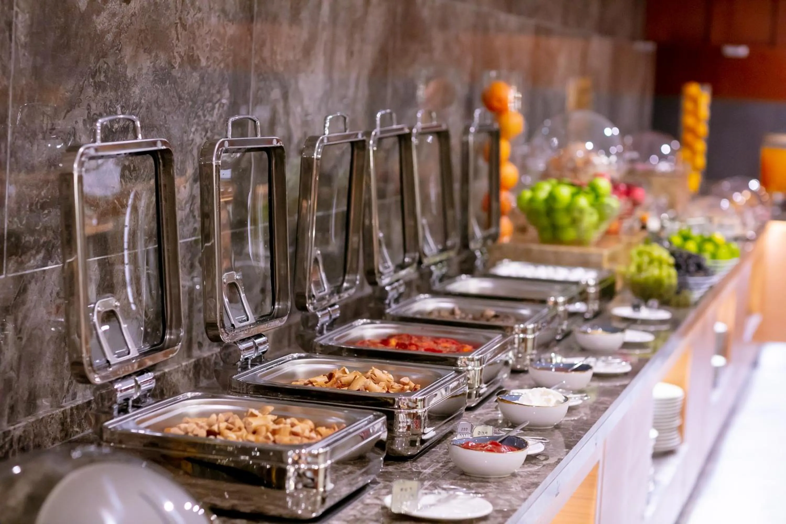 Restaurant/places to eat in Wyndham Garden Baku