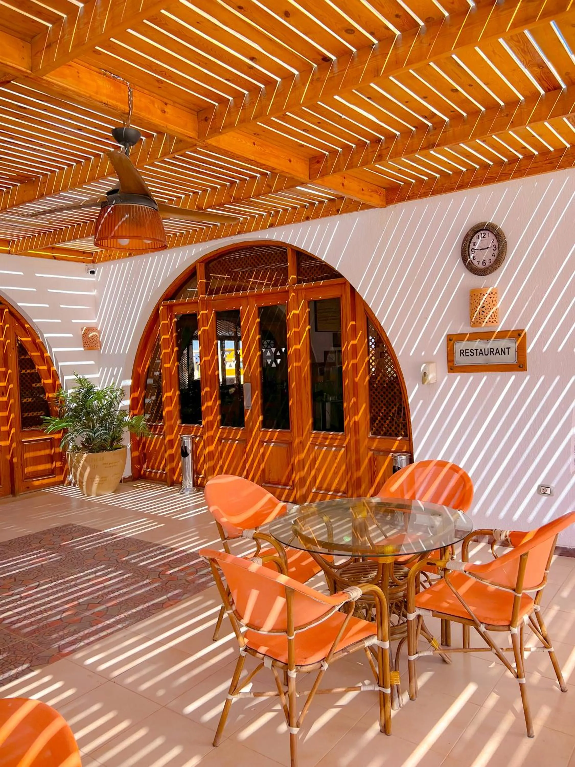 Restaurant/places to eat in Beach safari nubian resort