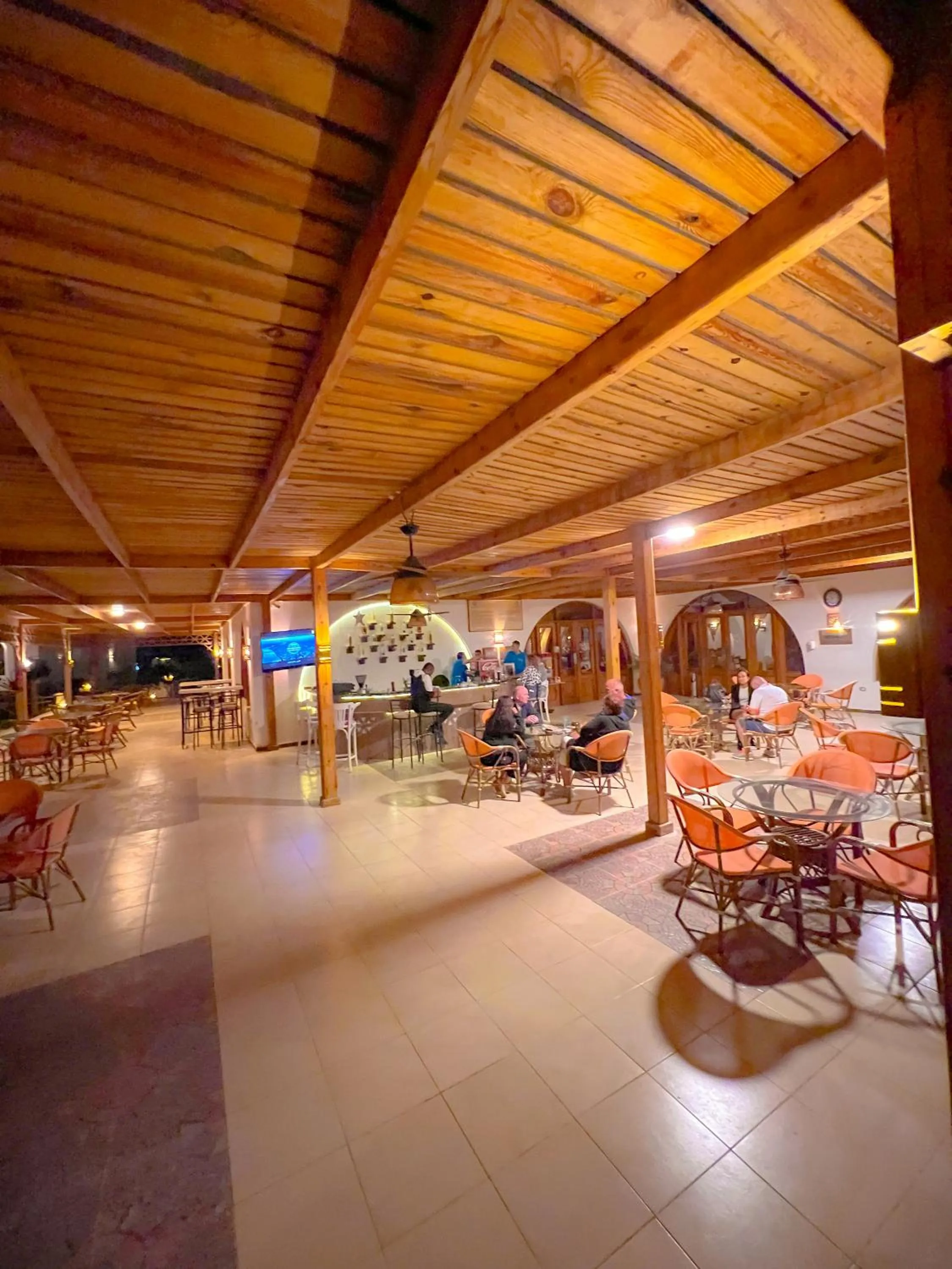 Restaurant/places to eat in Beach safari nubian resort
