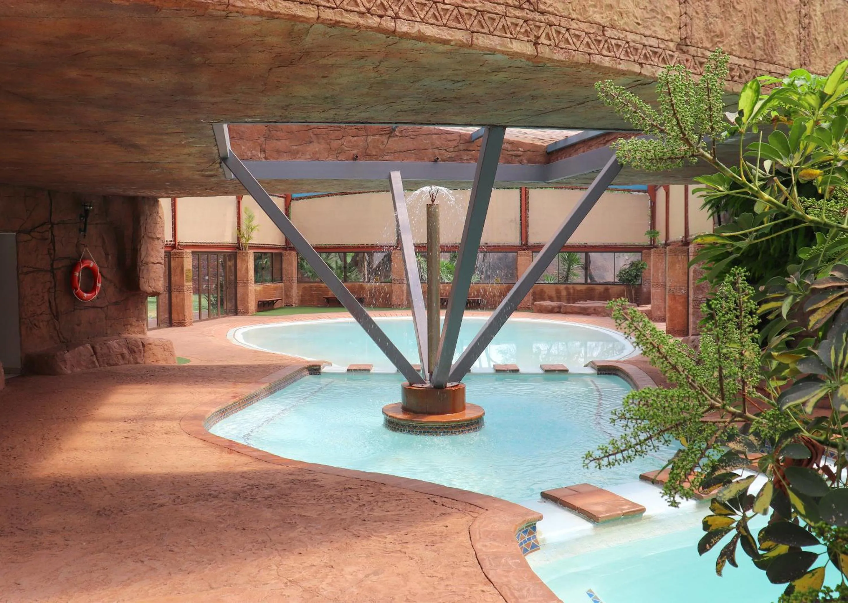 Swimming pool in Olifants River Lodge by Dream Resorts