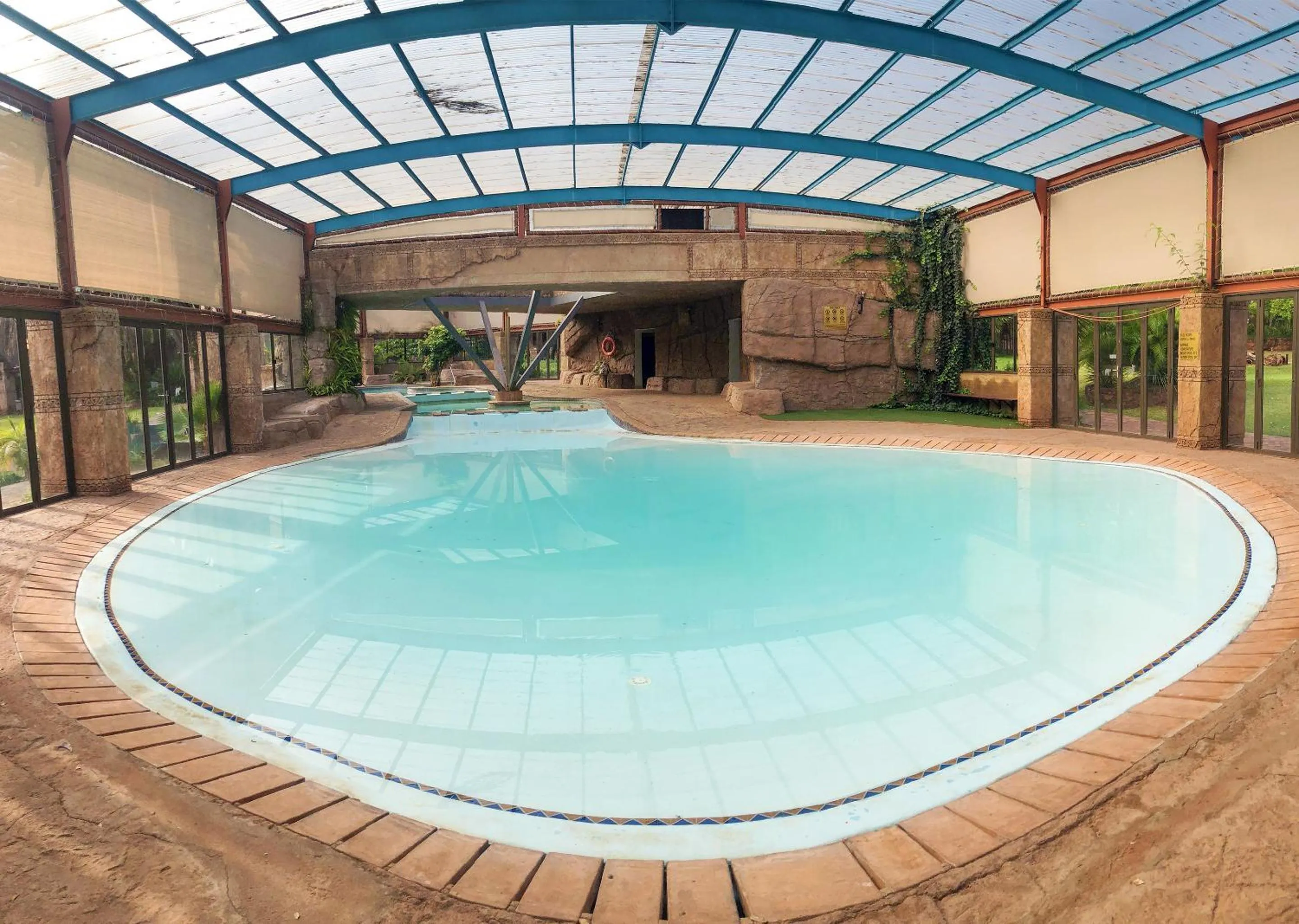 Swimming pool in Olifants River Lodge by Dream Resorts