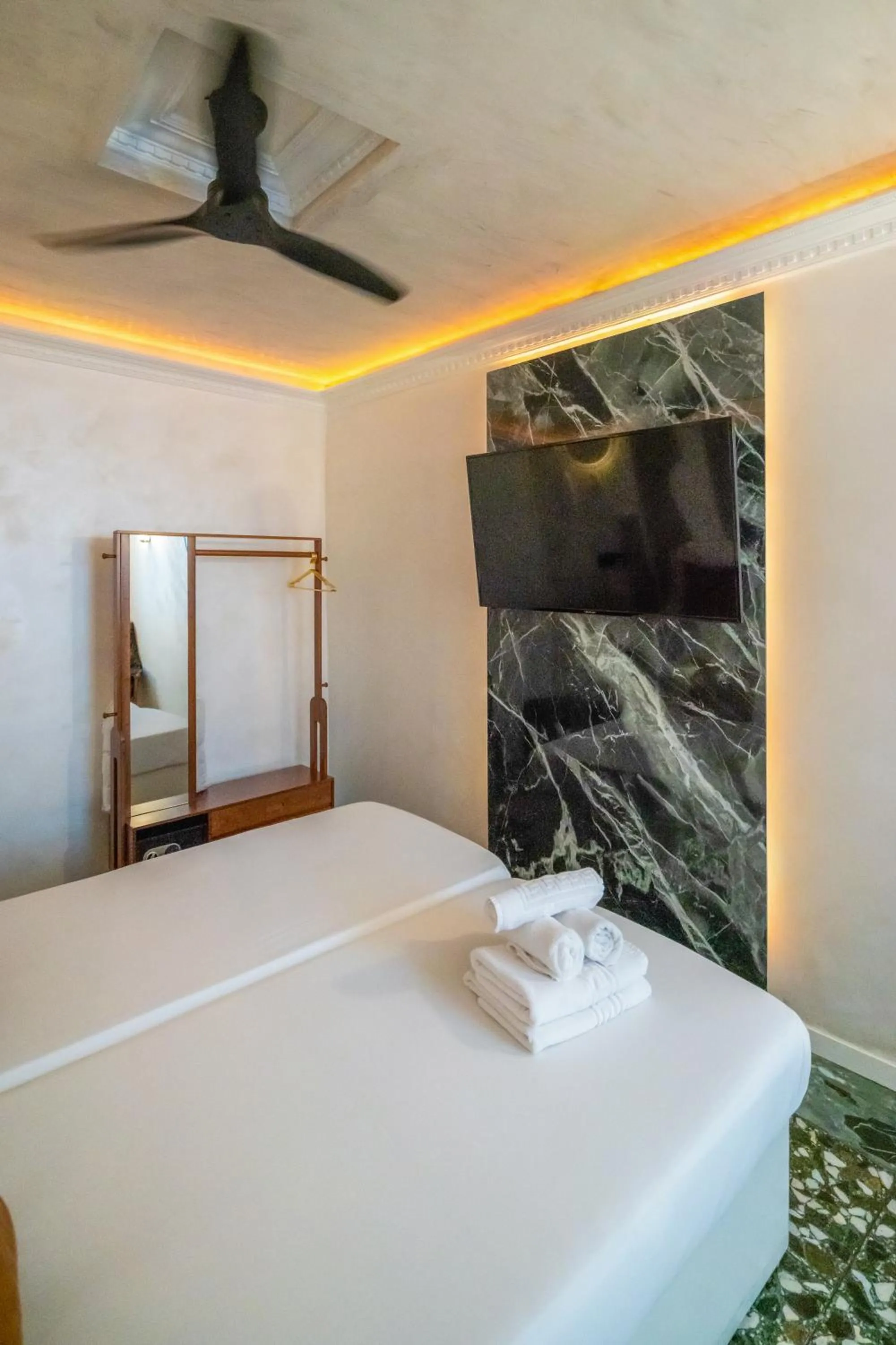 Bedroom, Bed in Abalú Design Boutique Hotel Gran Via