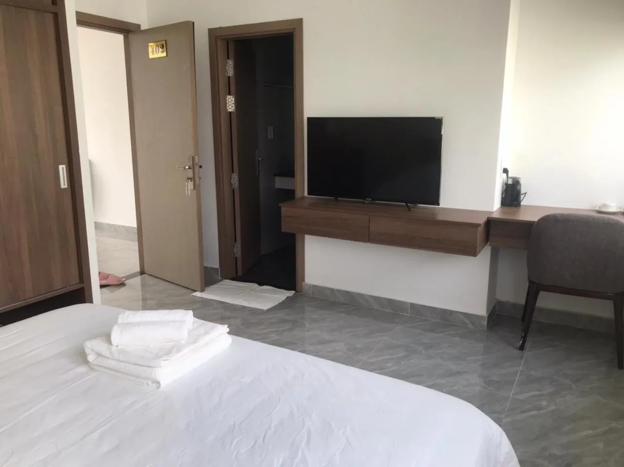 TV and multimedia, Bed in Kalia Hotel