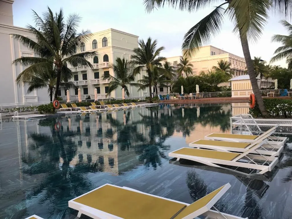 Swimming pool in Kalia Hotel