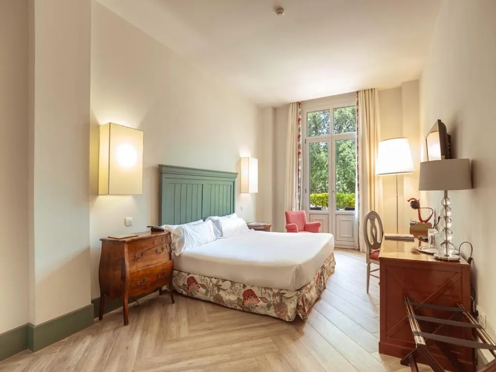 Bed in Hotel Palacio Urgoiti