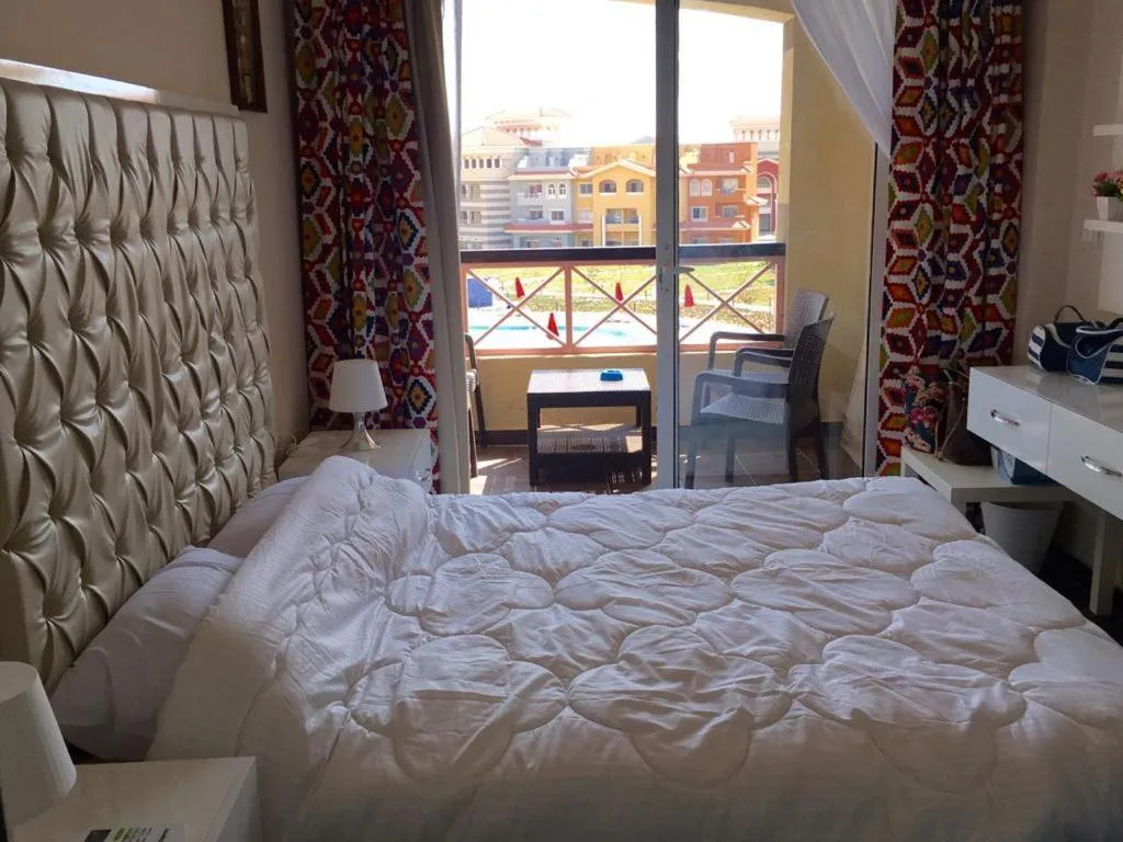 Bed in Jasmine rasort