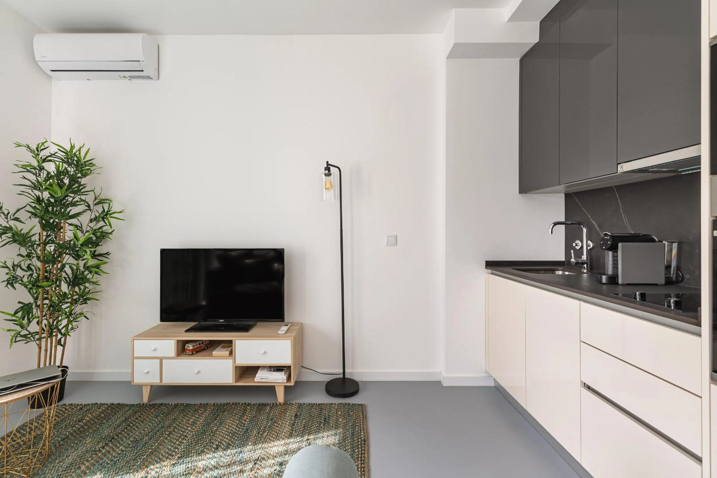 Kitchen or kitchenette in Succeed Campo Pequeno Apartments