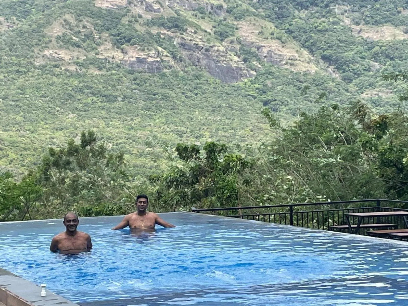 Swimming pool in CRYSTAL RIVERSTON DECK