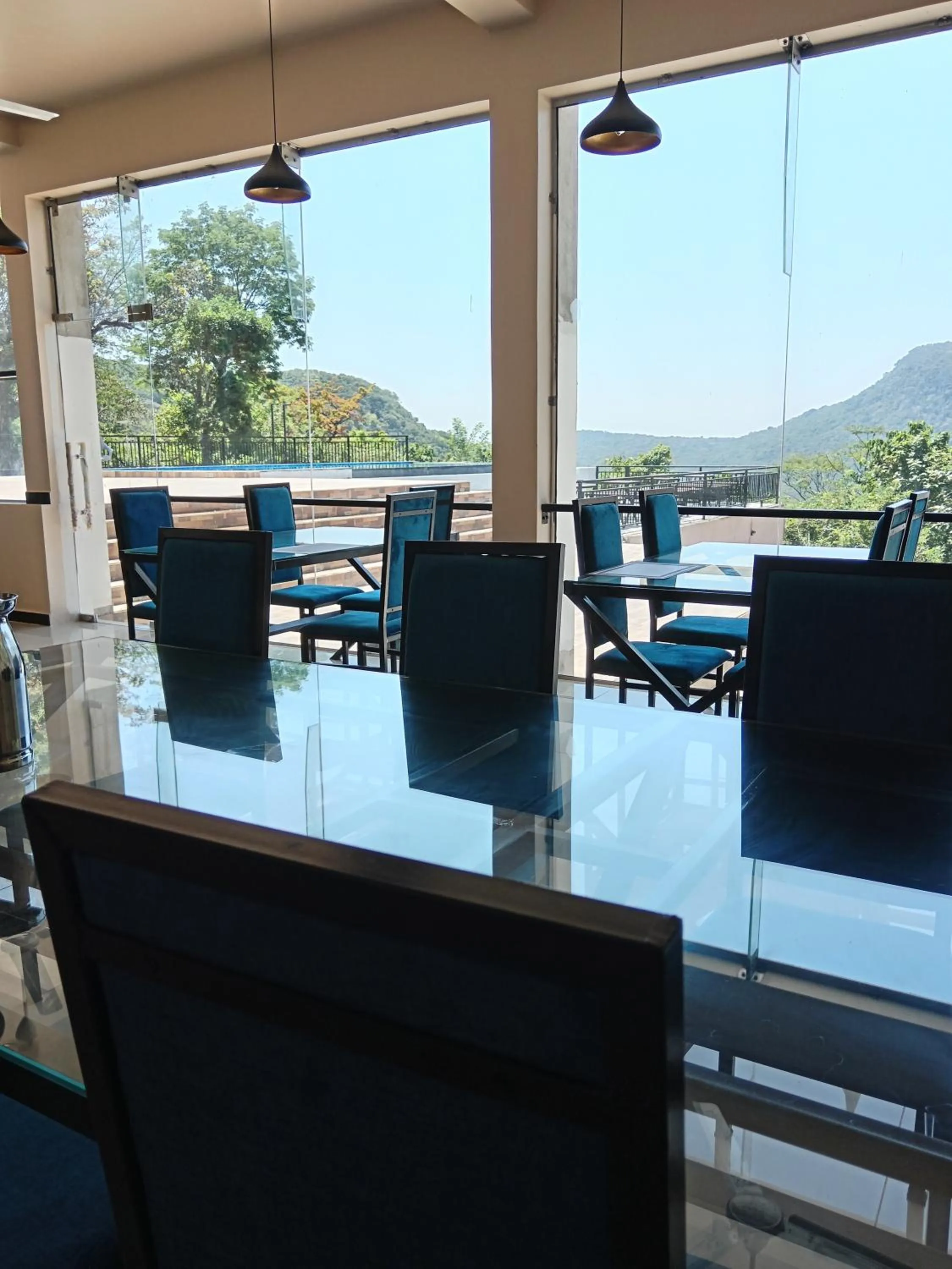 Restaurant/places to eat in CRYSTAL RIVERSTON DECK