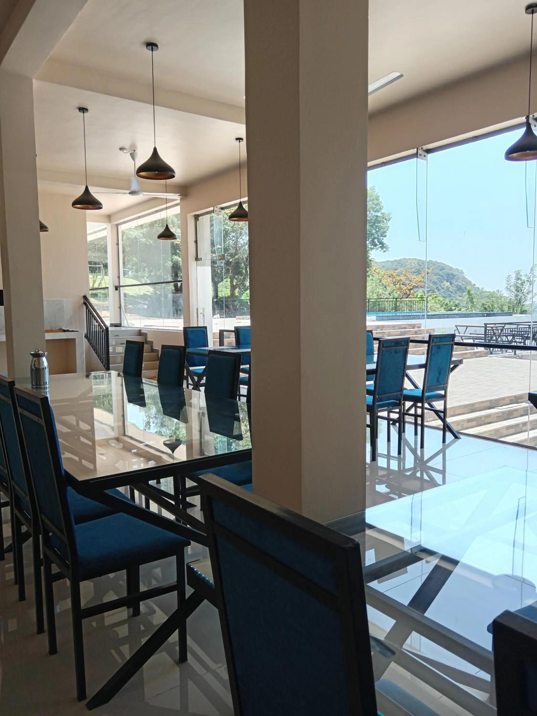 Restaurant/places to eat in CRYSTAL RIVERSTON DECK