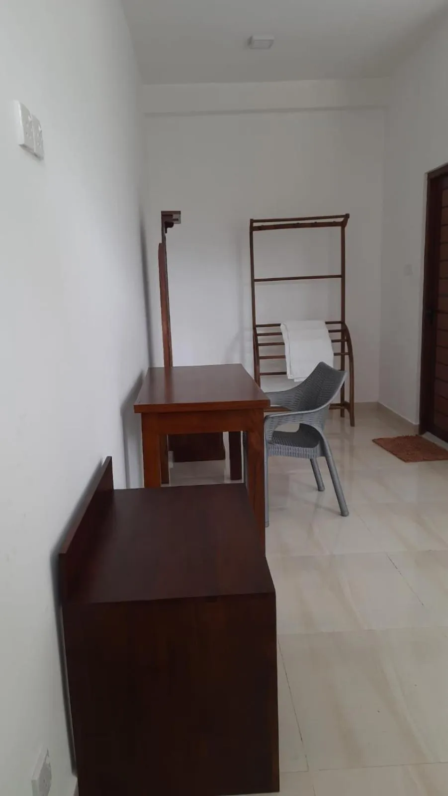 hair dresser in CRYSTAL RIVERSTON DECK