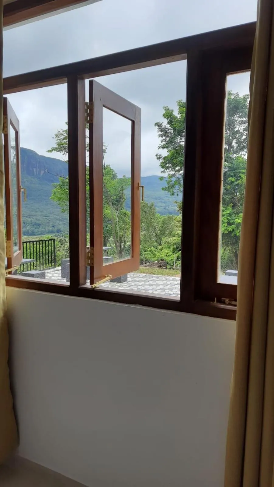 Mountain view in CRYSTAL RIVERSTON DECK