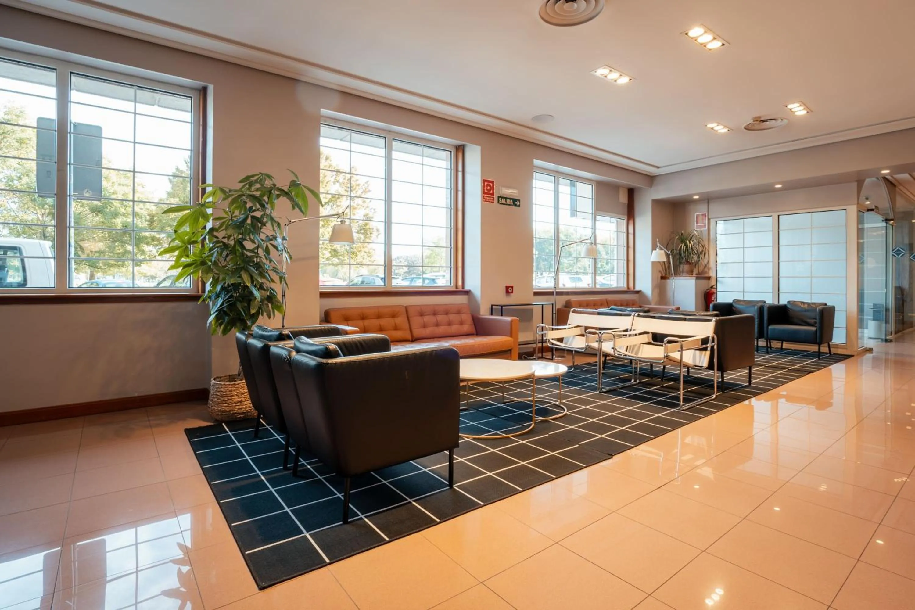 Property building in Sancho Ramirez