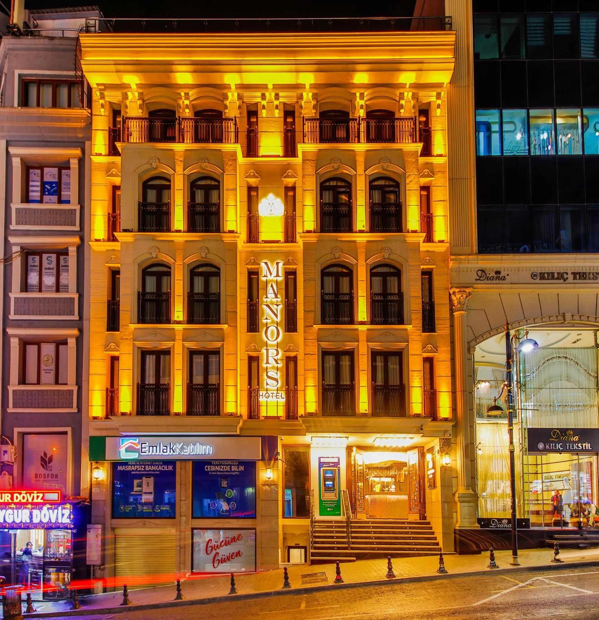 Property building in MANORS HOTEL