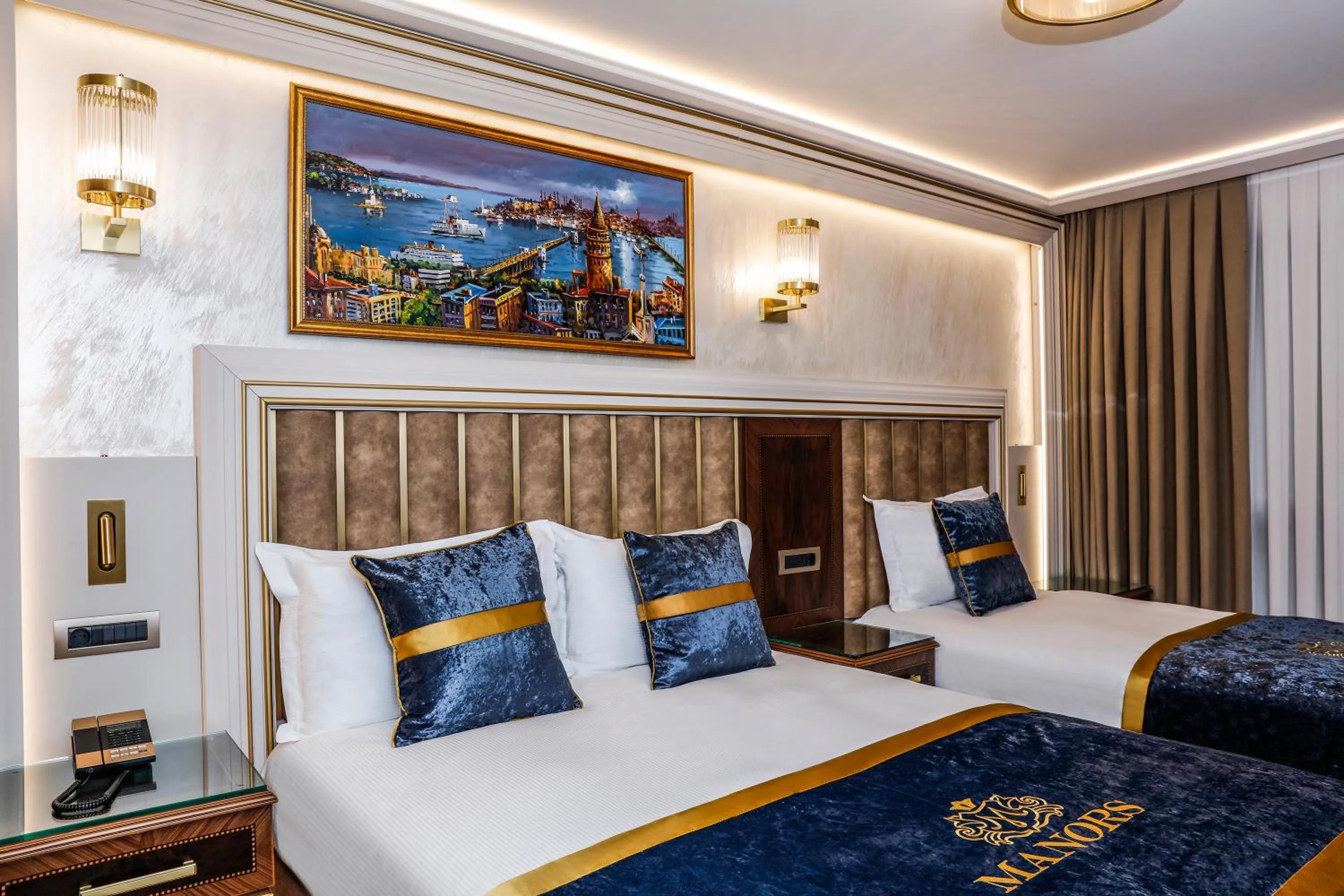 Photo of the whole room, Bed in MANORS HOTEL