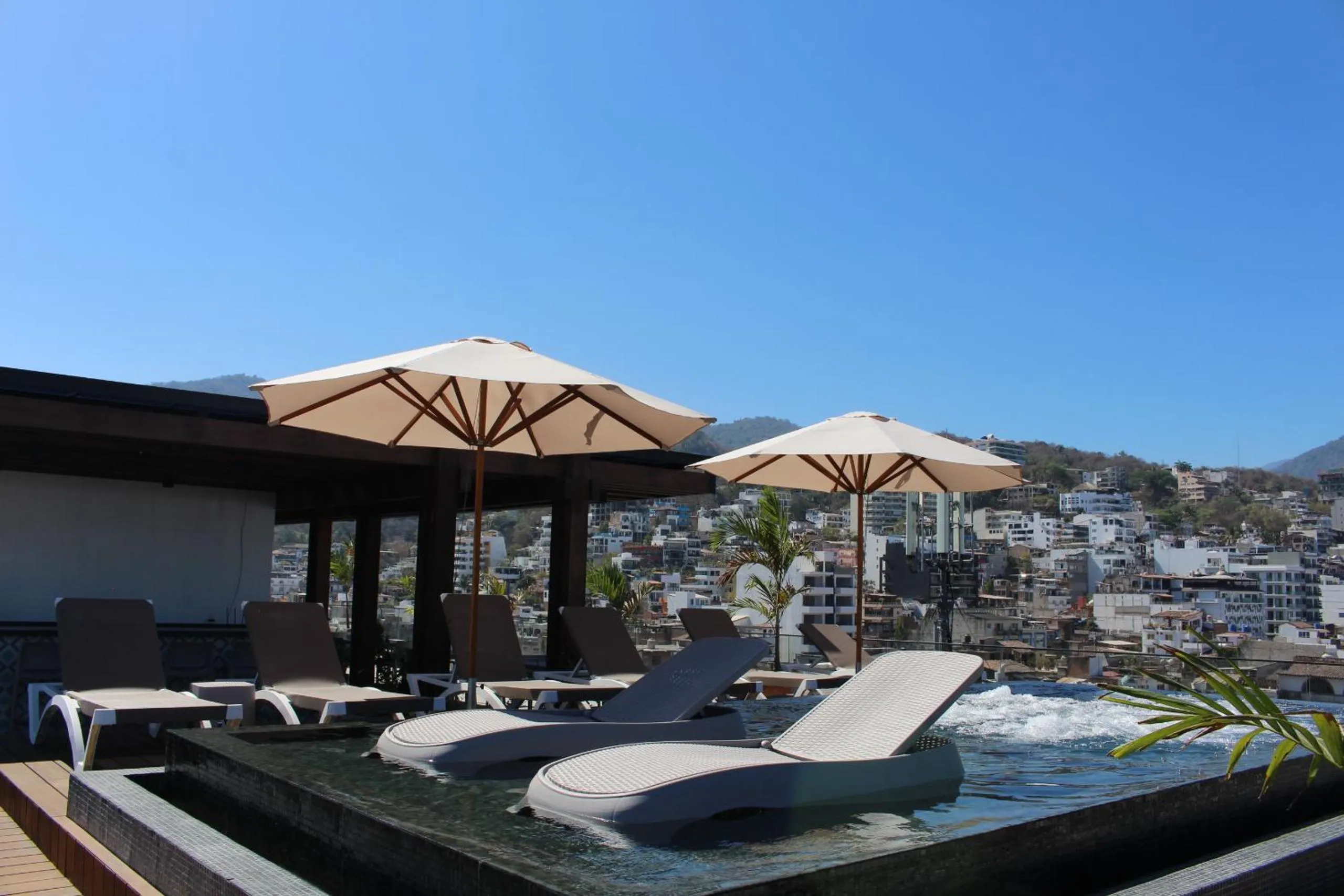 Swimming pool in 105 Downtown