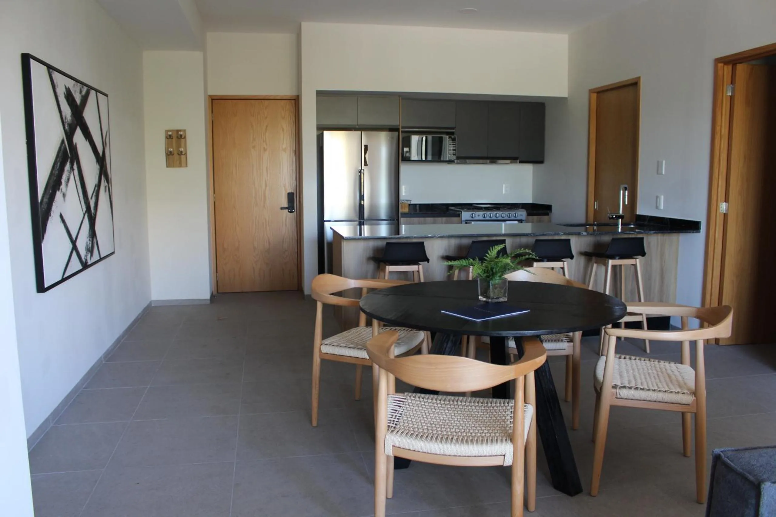 Dining area in 105 Downtown