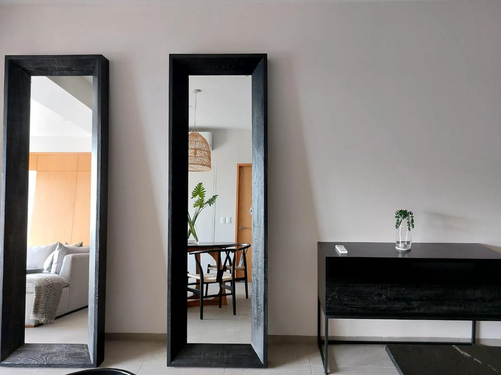 Communal lounge/ TV room in 105 Downtown