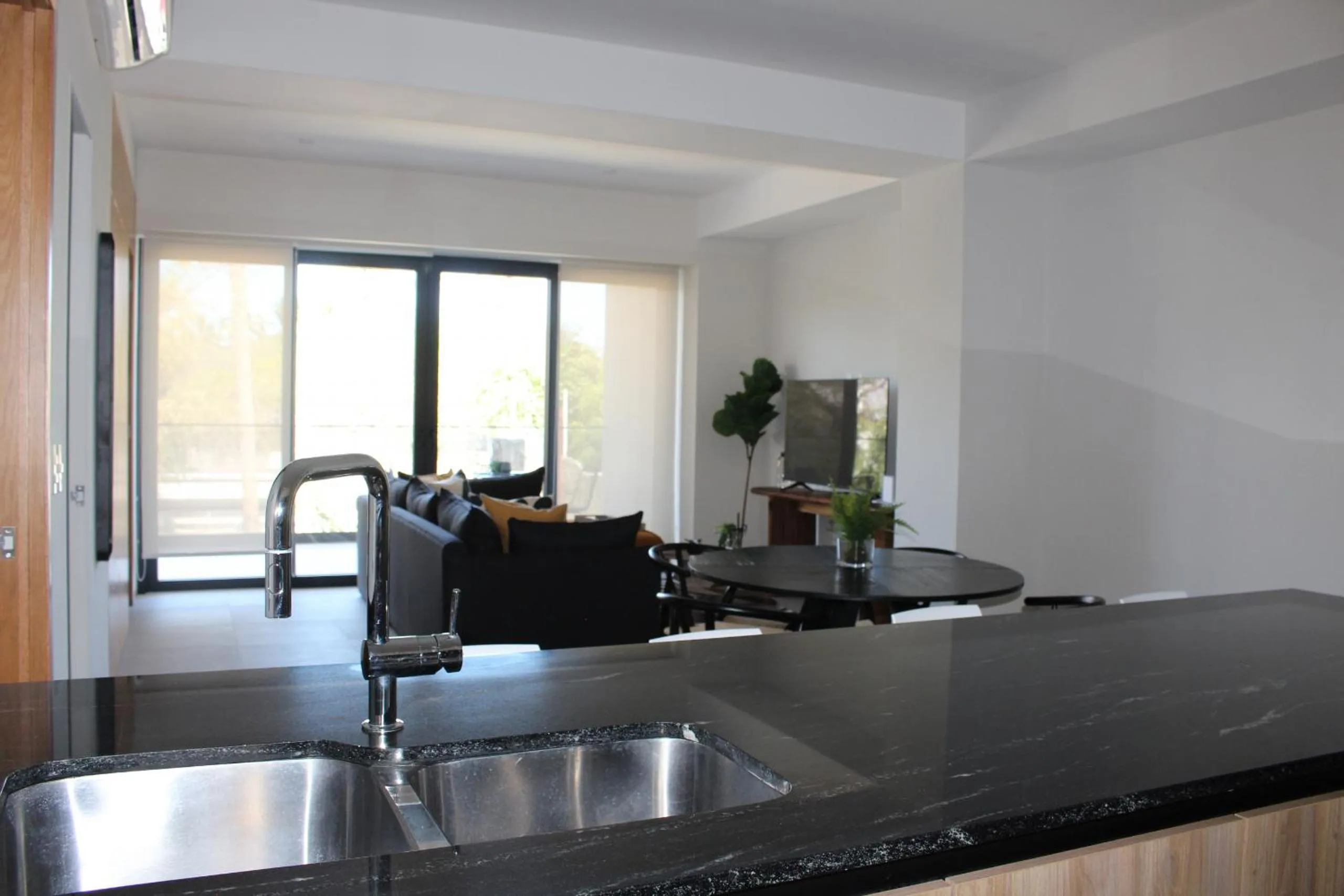 Kitchen or kitchenette in 105 Downtown