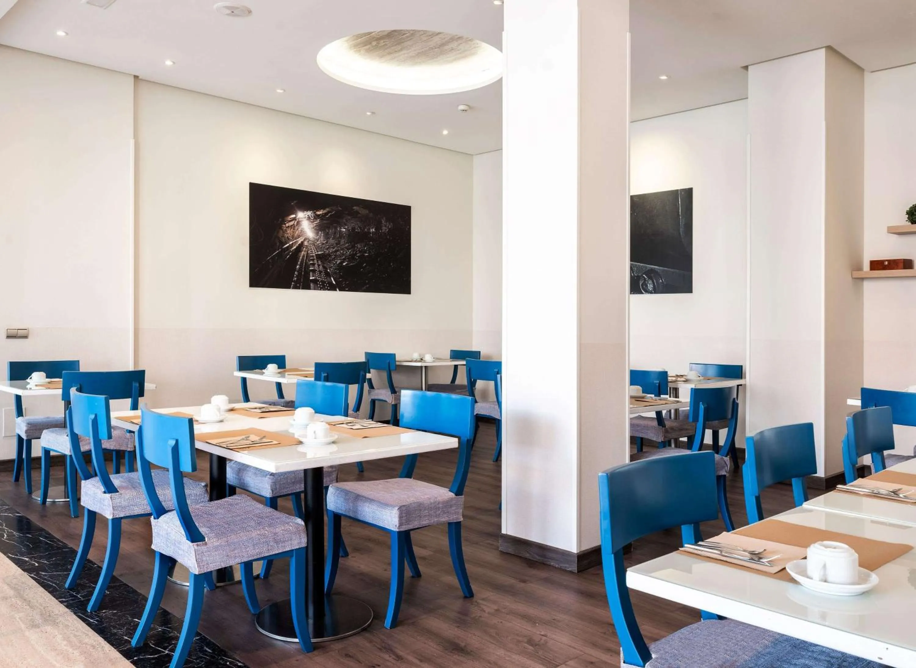 Restaurant/places to eat in Hotel Zentral León